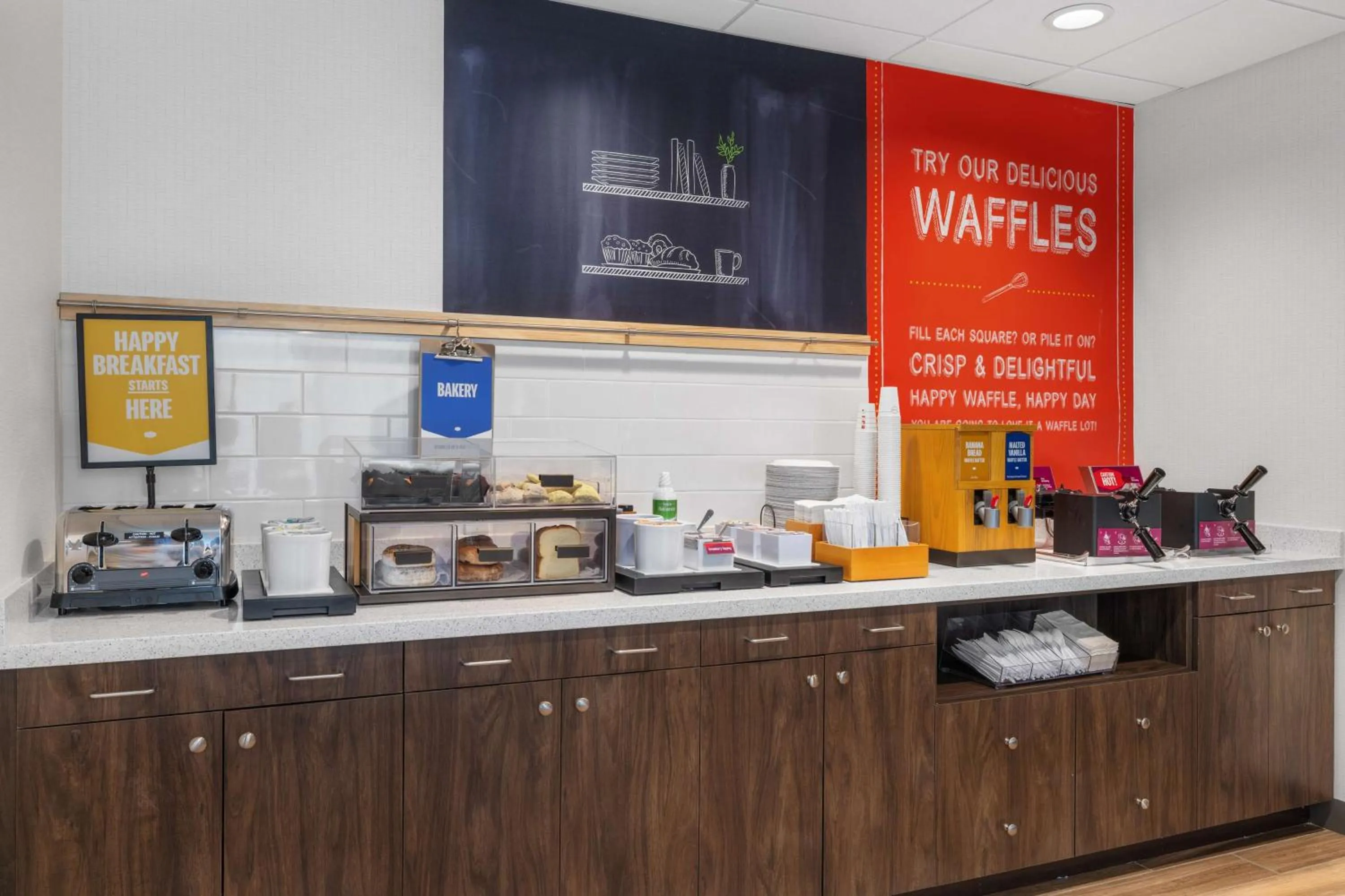 Breakfast in Hampton Inn & Suites Bakersfield Central