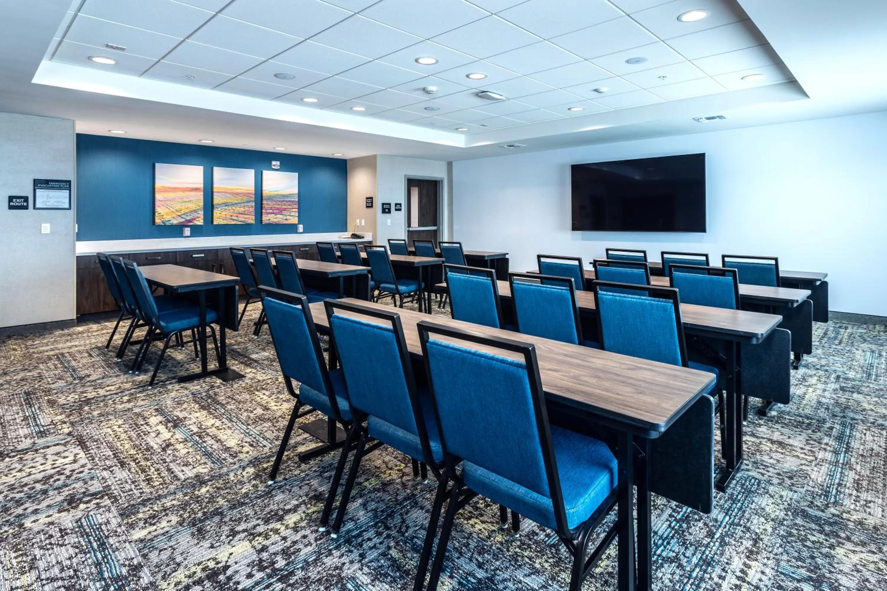 Meeting/conference room in Hampton Inn & Suites Bakersfield Central