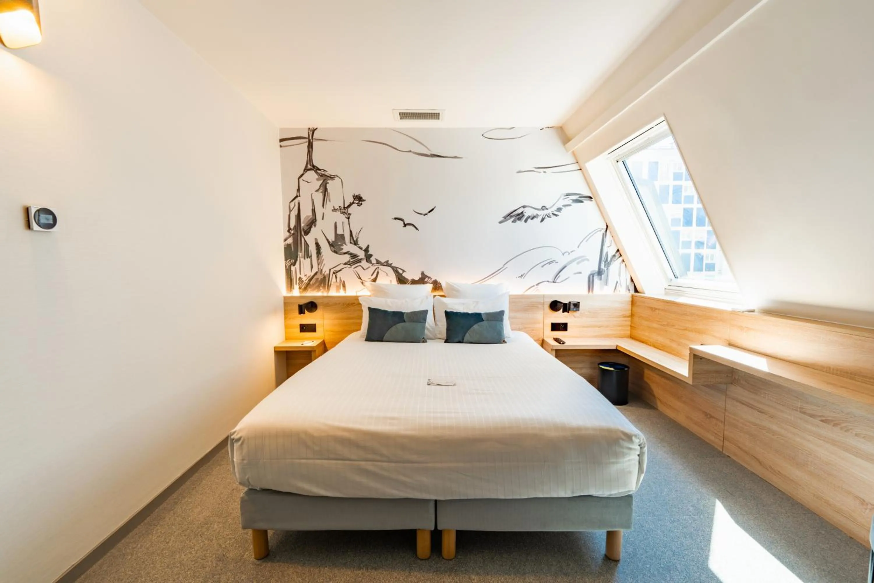 Bed in GREEN PARK HOTEL PARIS