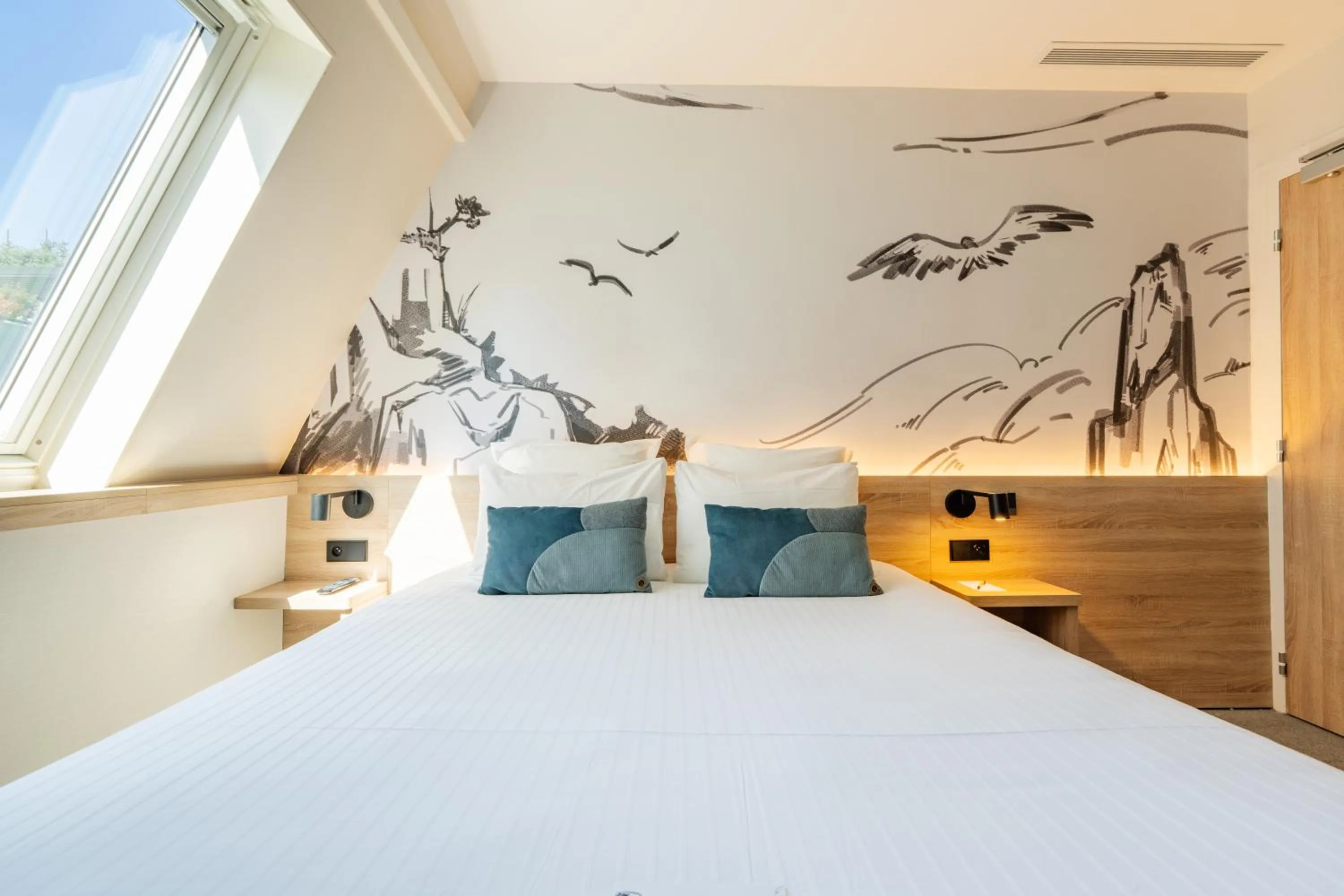 Bed in GREEN PARK HOTEL PARIS