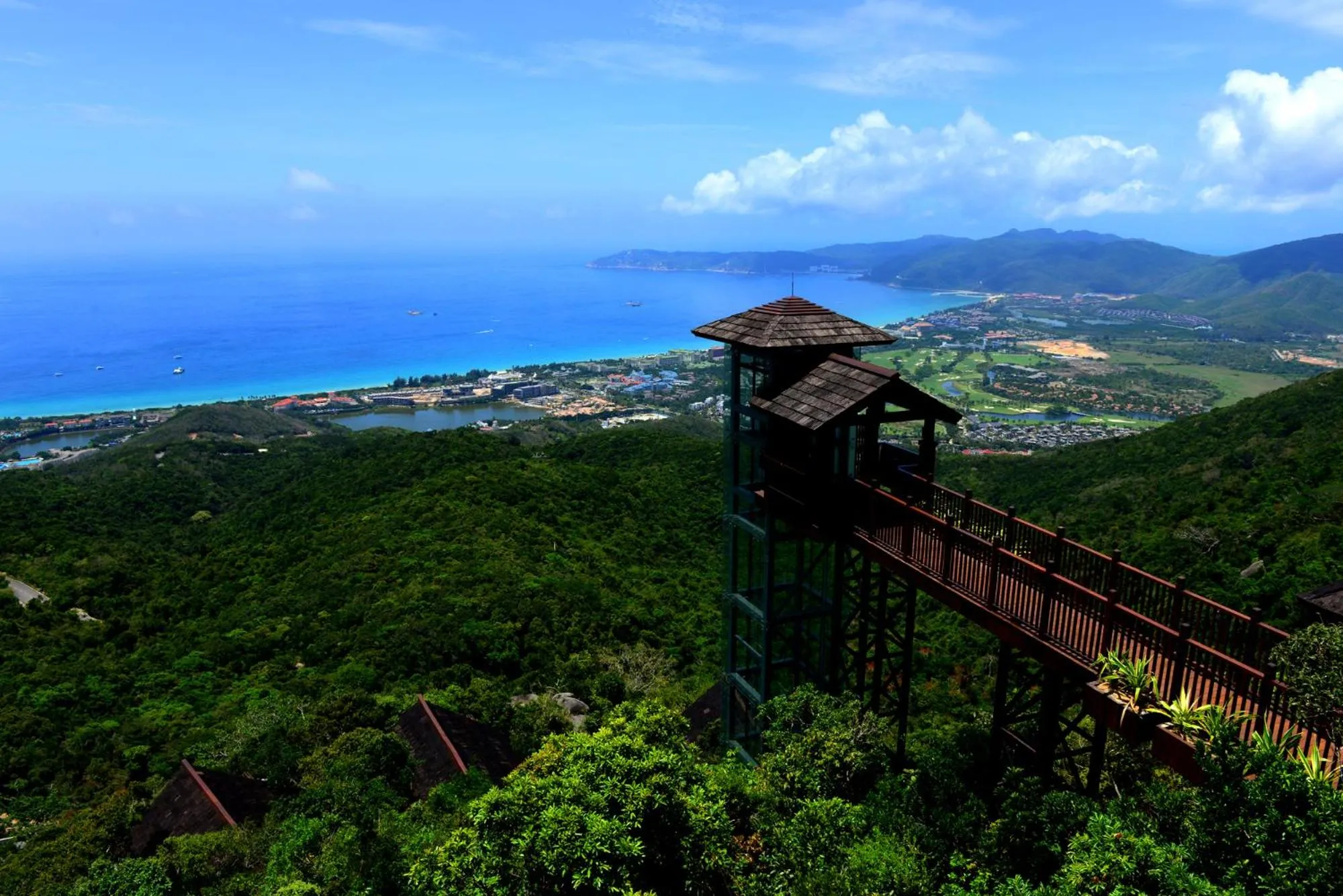 Yalong Bay Earthly Paradise Birds Nest Resort （Mountain Villas)