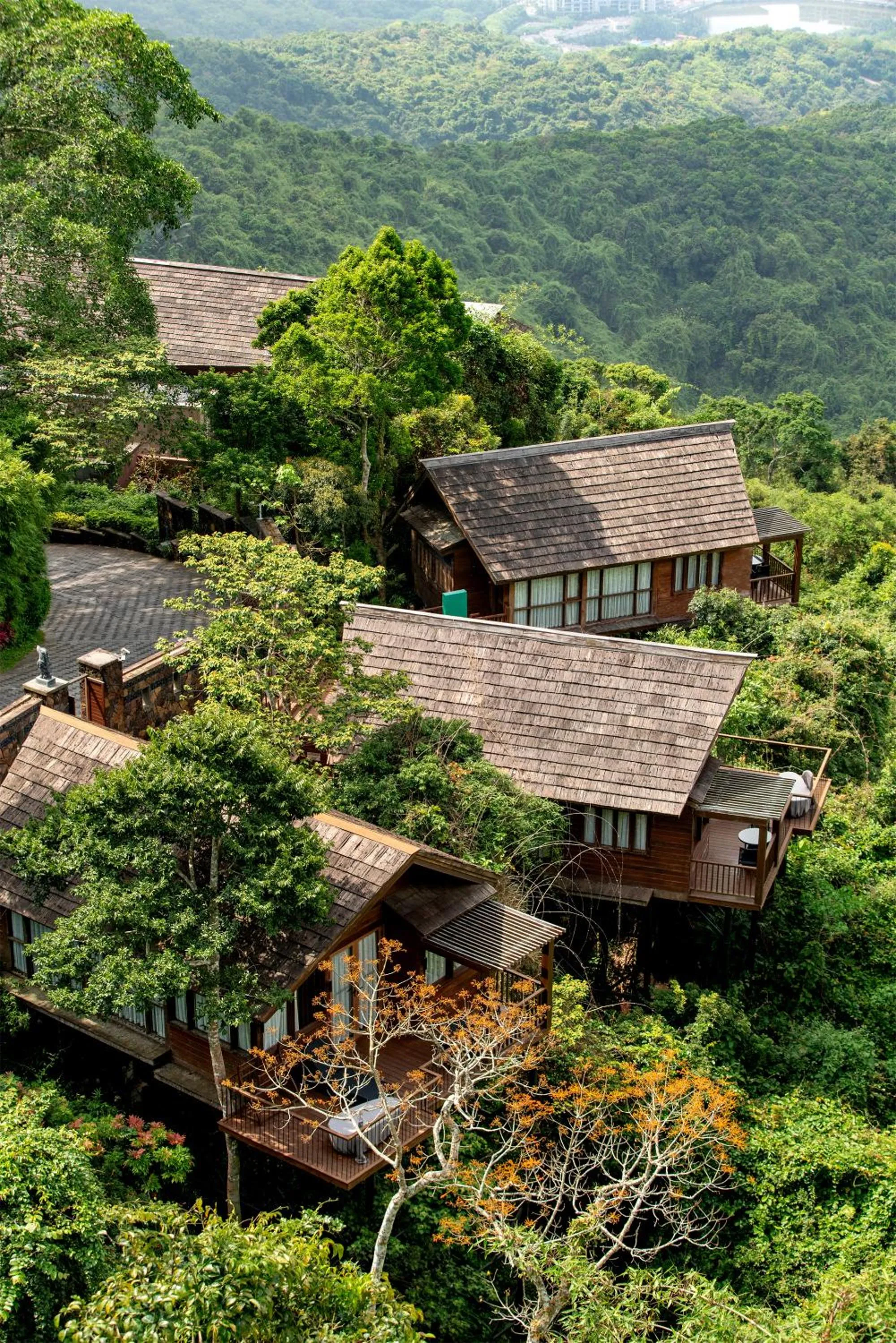 Yalong Bay Earthly Paradise Birds Nest Resort （Mountain Villas)