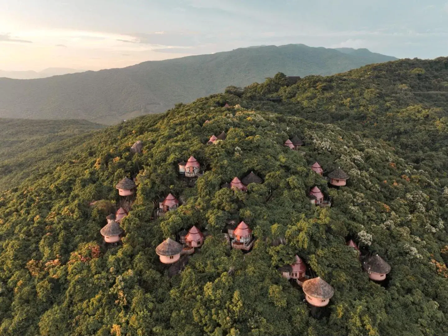 Camping Resort Triple Room Villa in Yalong Bay Earthly Paradise Birds Nest Resort (Mountain Villas) Camping Resort Triple Room Villa in Yalong Bay Earthly Paradise Birds Nest Resort (Mountain Villas)