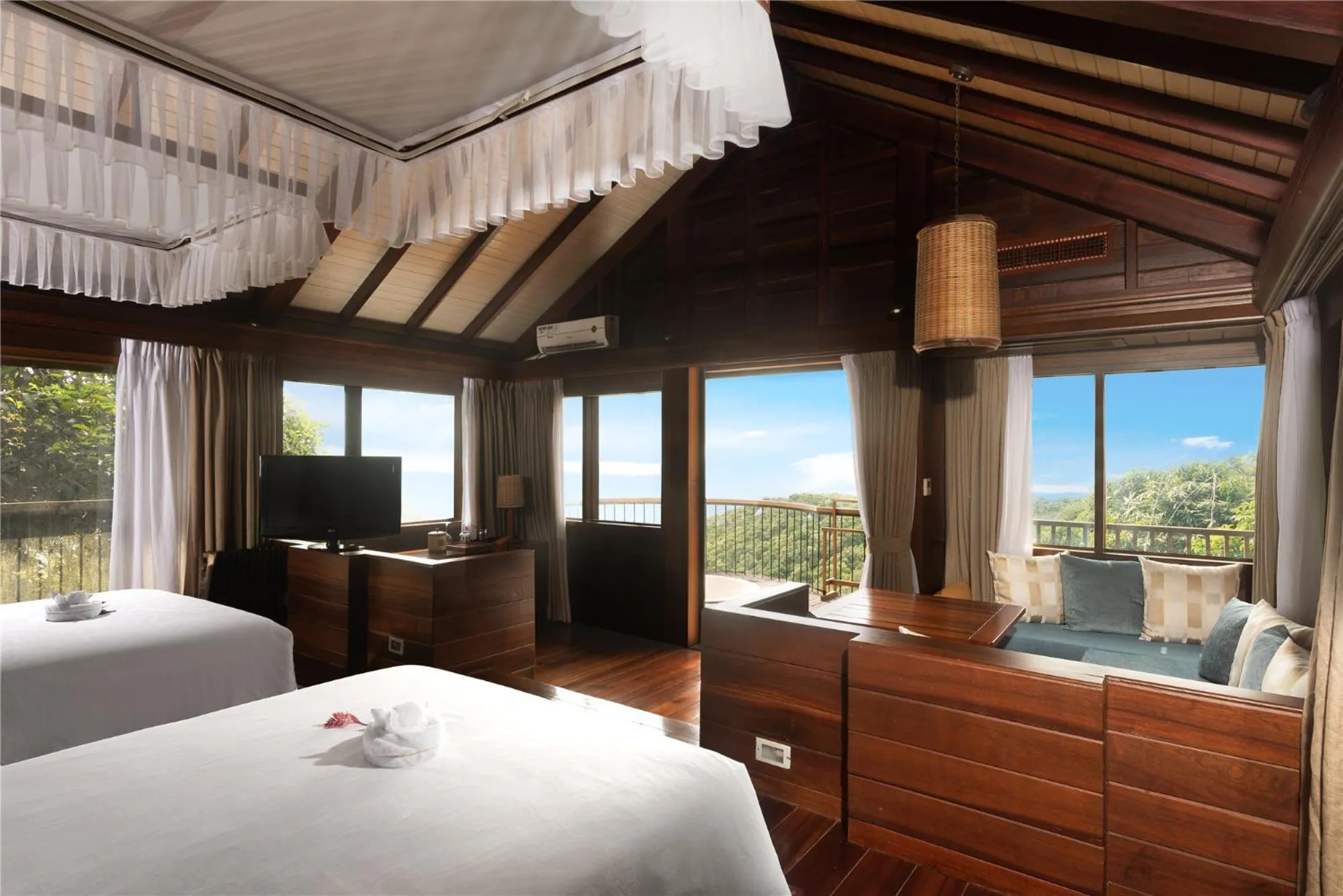 Bed in Yalong Bay Earthly Paradise Birds Nest Resort （Mountain Villas)