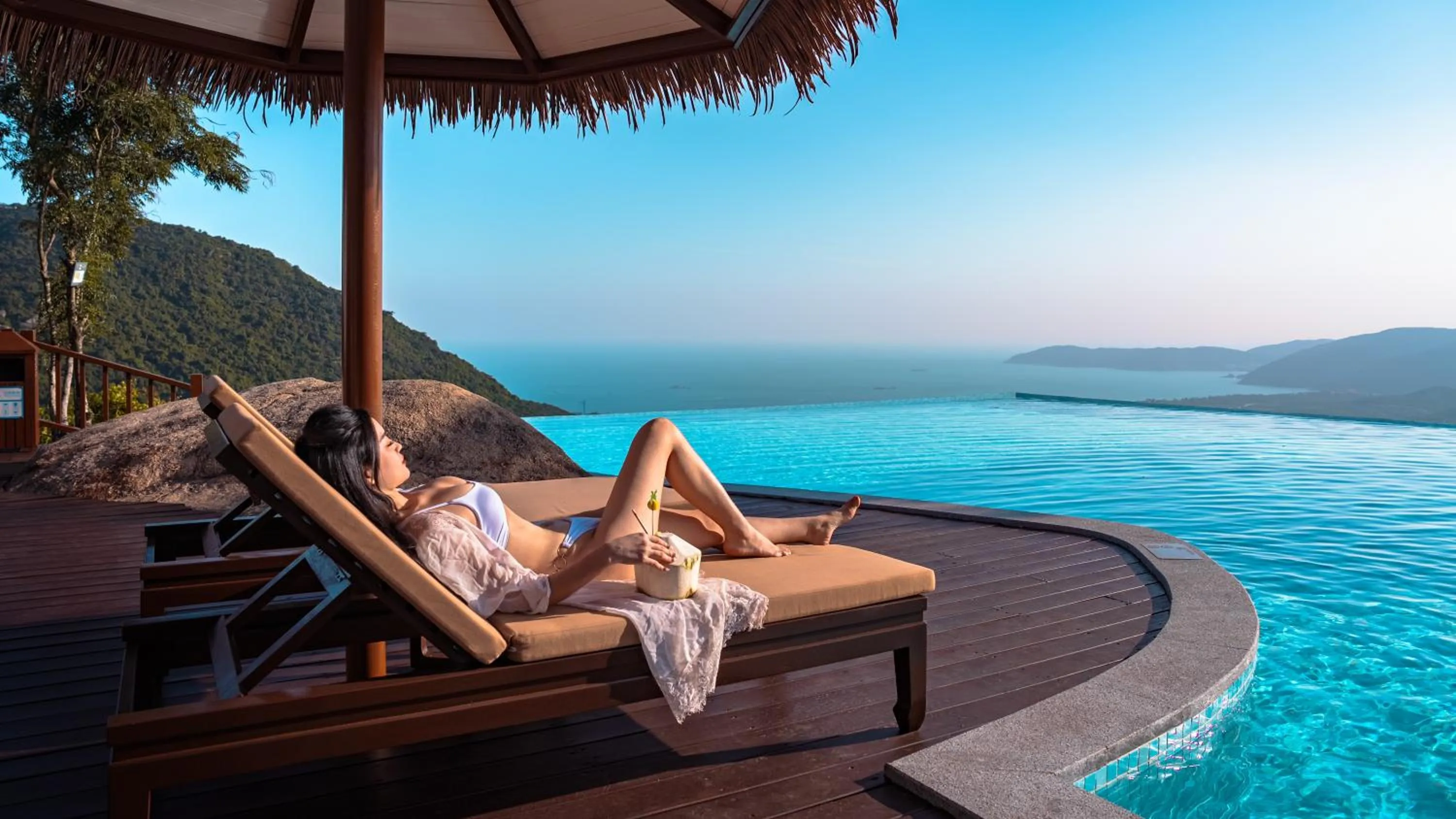 Pool view in Yalong Bay Earthly Paradise Birds Nest Resort （Mountain Villas)