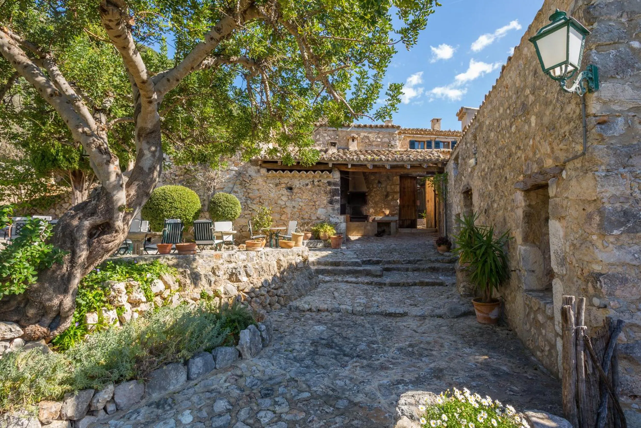 Property building in Finca Es Castell