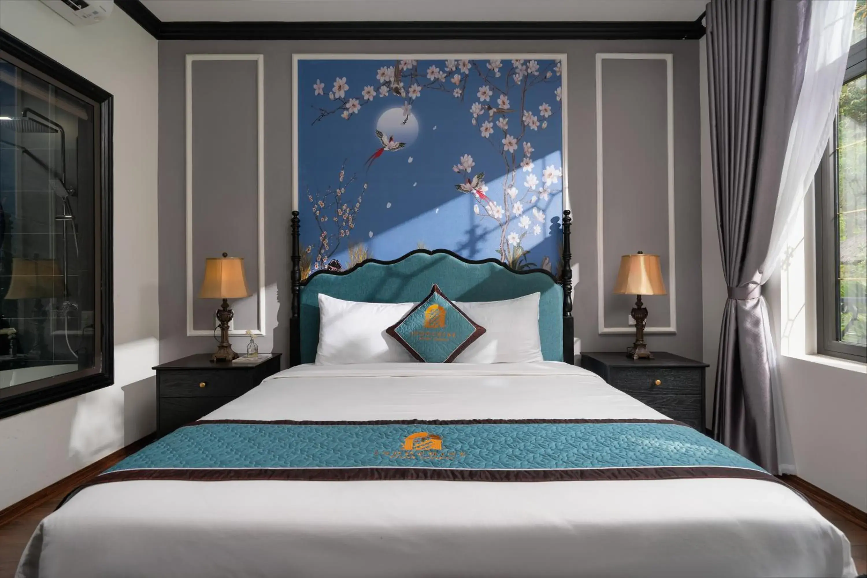 Deluxe Double Room with Bath in Indochine Boutique Hotel Ninh Bình Deluxe Double Room with Bath in Indochine Boutique Hotel Ninh Bình