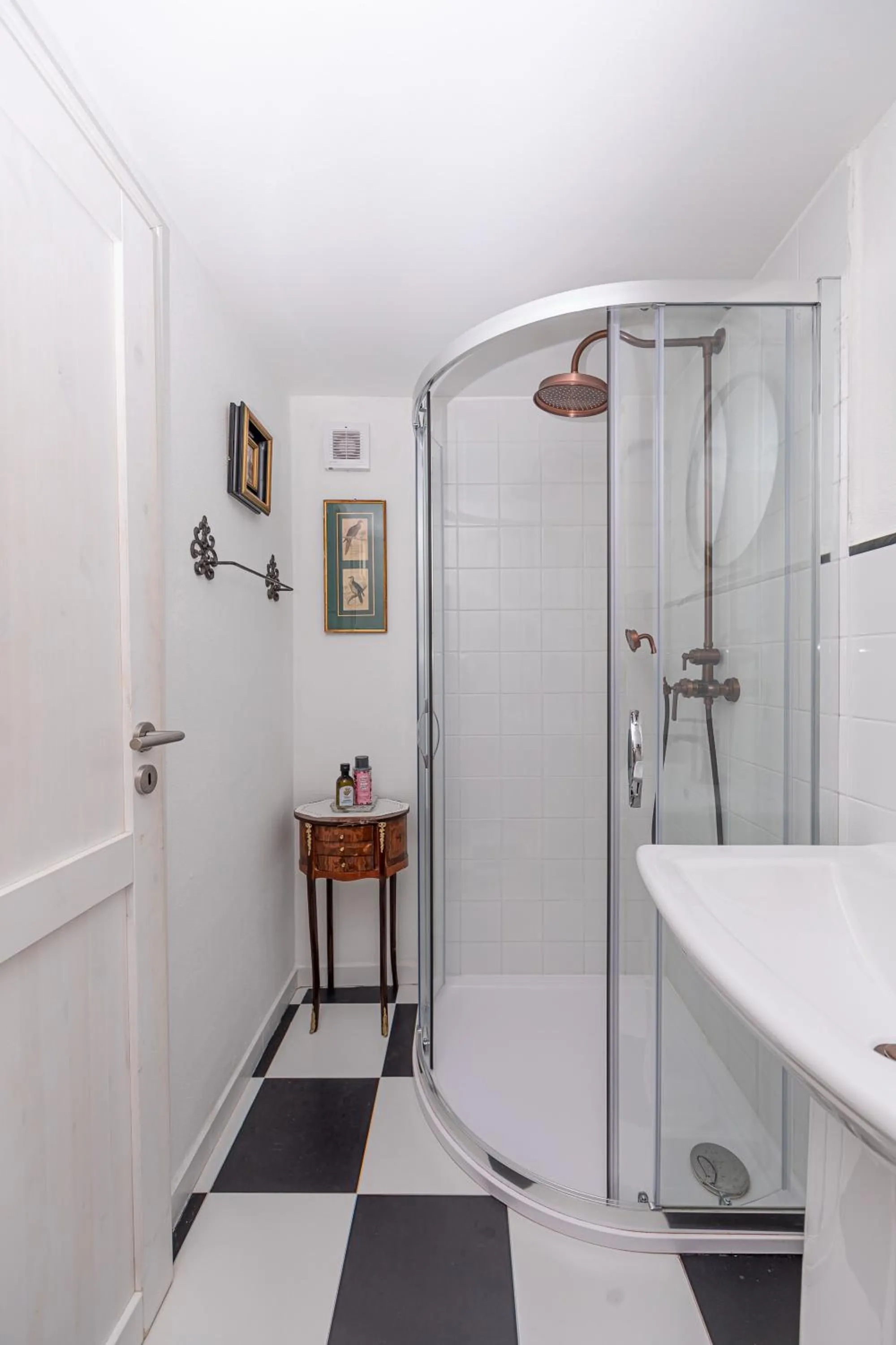 Bathroom in Opera apartments - Mestský palác