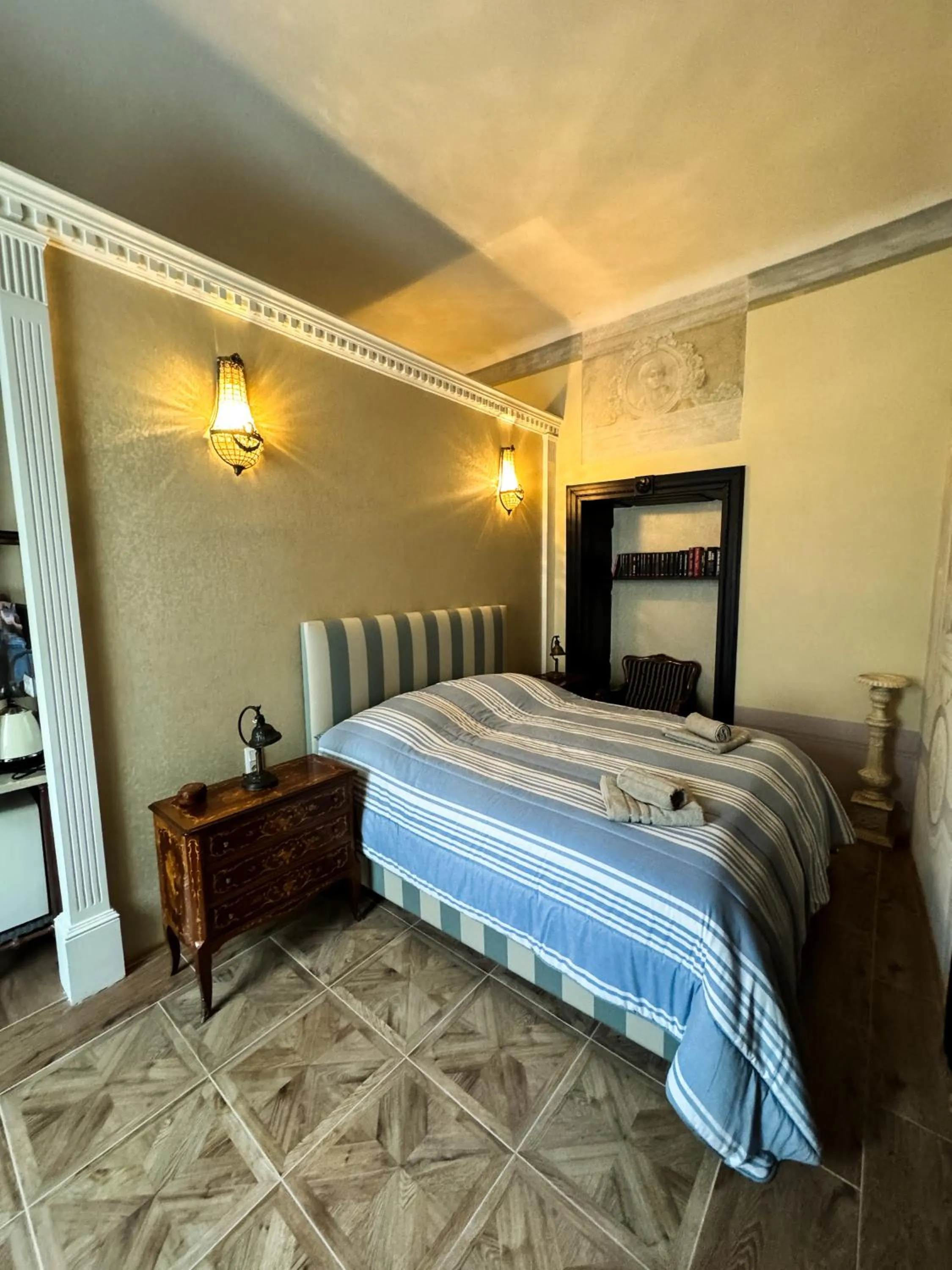 Photo of the whole room, Bed in Opera apartments - Mestský palác