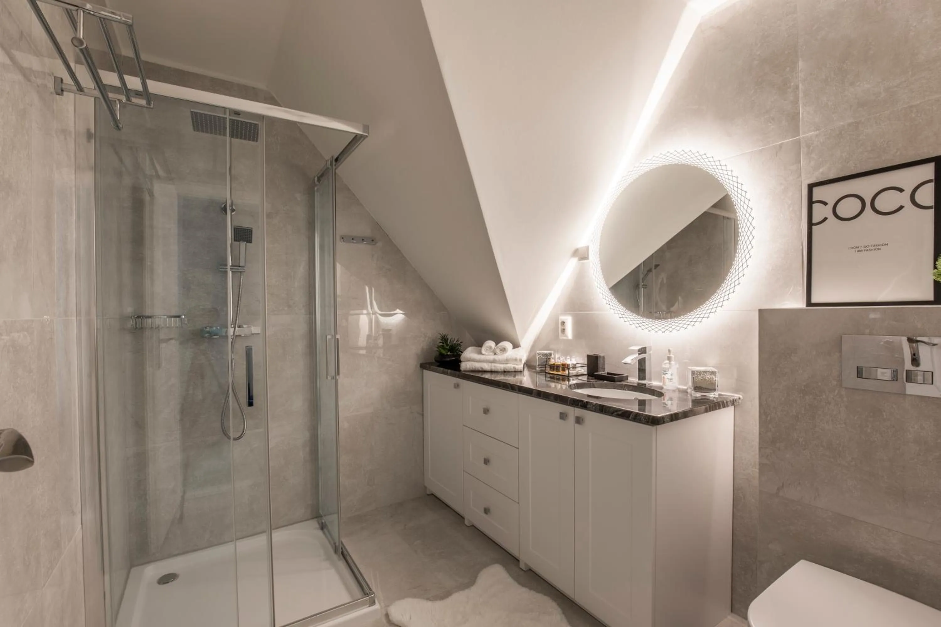 Bathroom in Opera apartments - Mestský palác