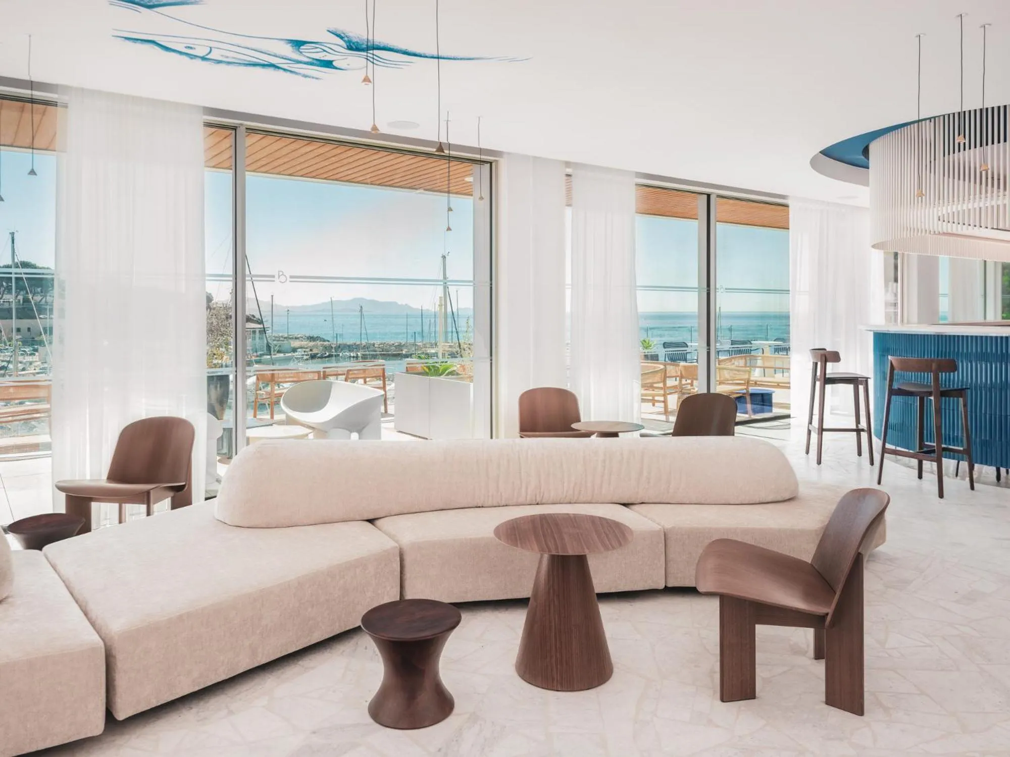 Lobby or reception, Bed in Bleu Hôtel & Spa