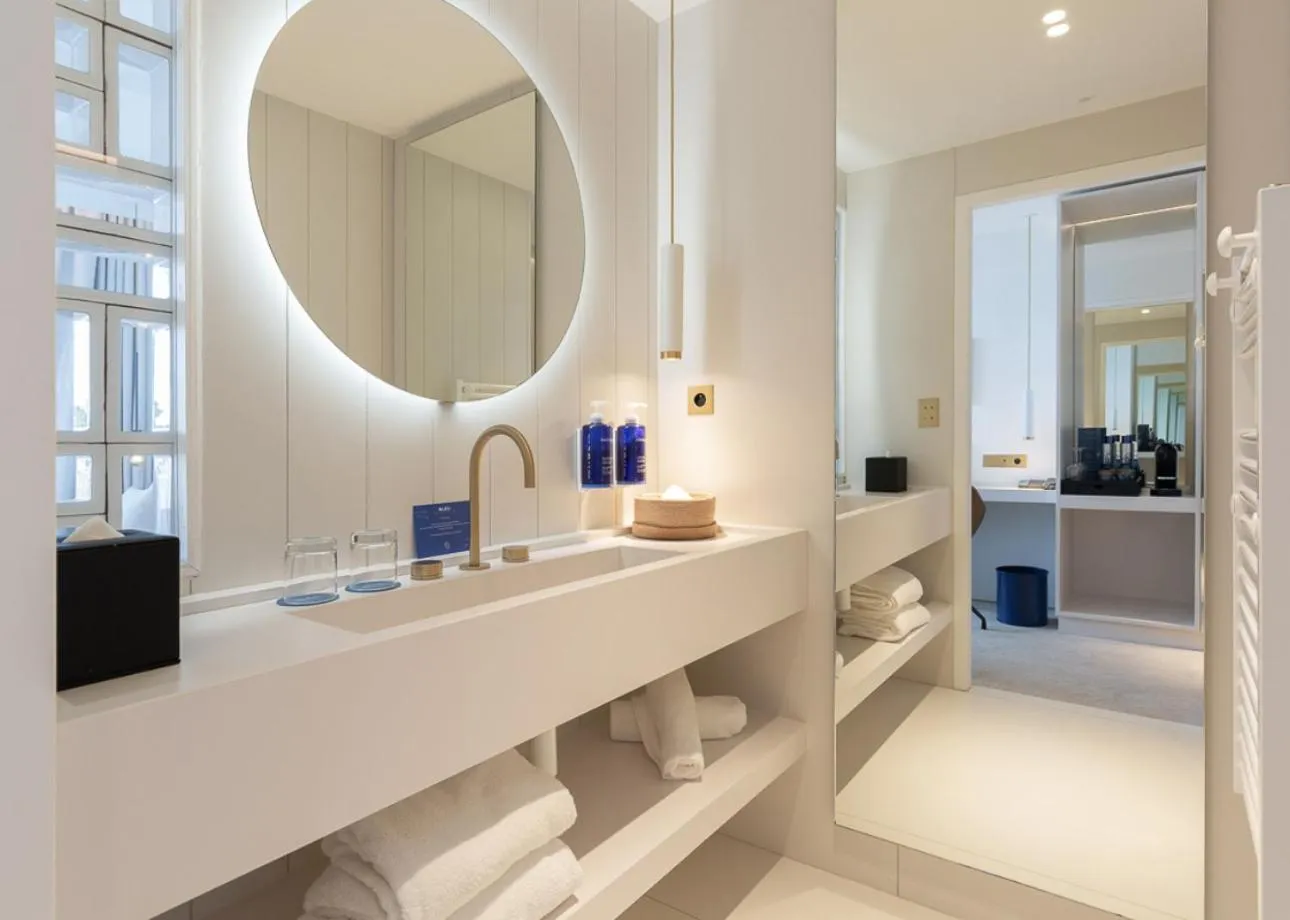Bathroom in Bleu Hôtel & Spa