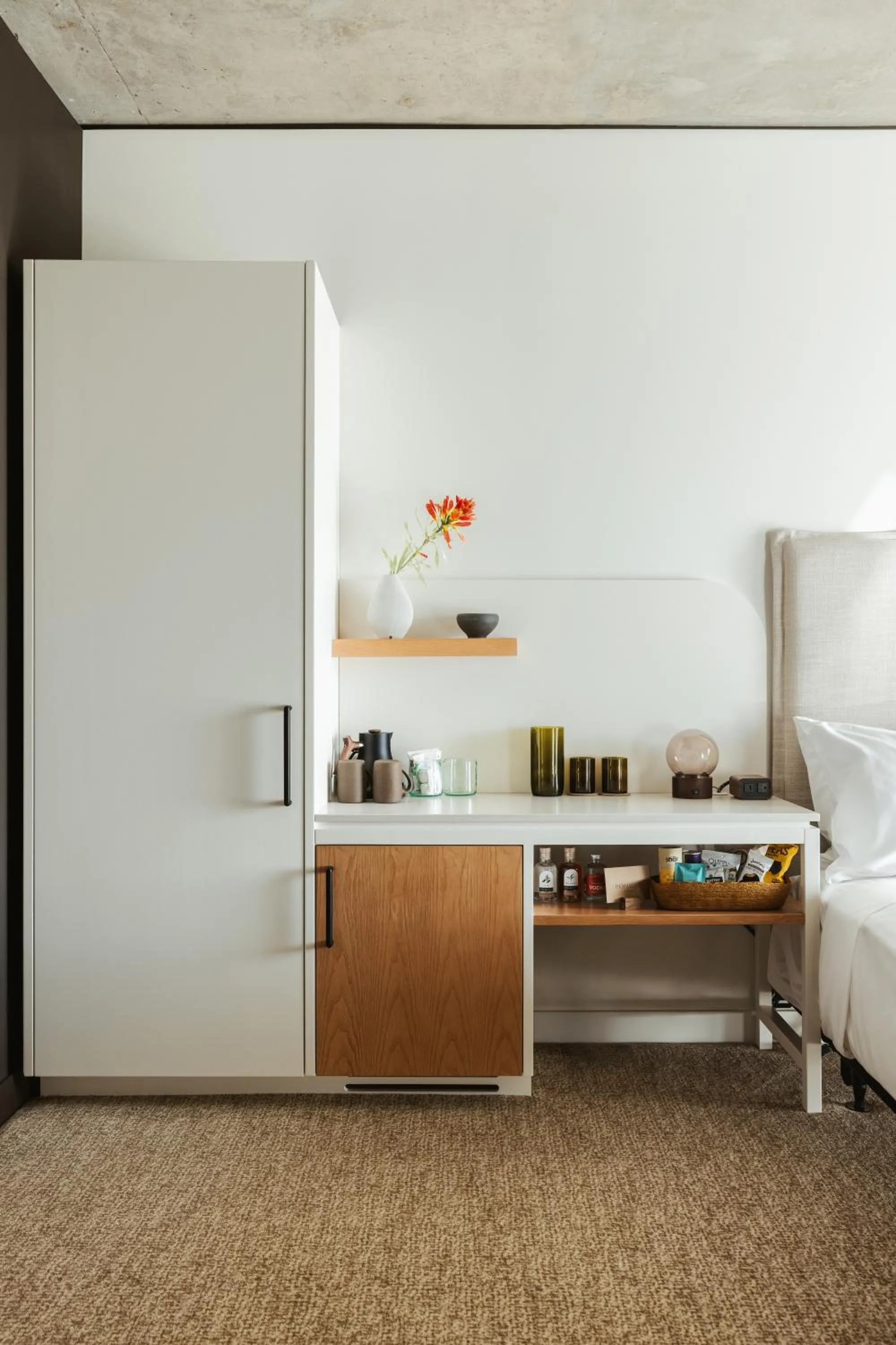 Bedroom, Bed in Populus