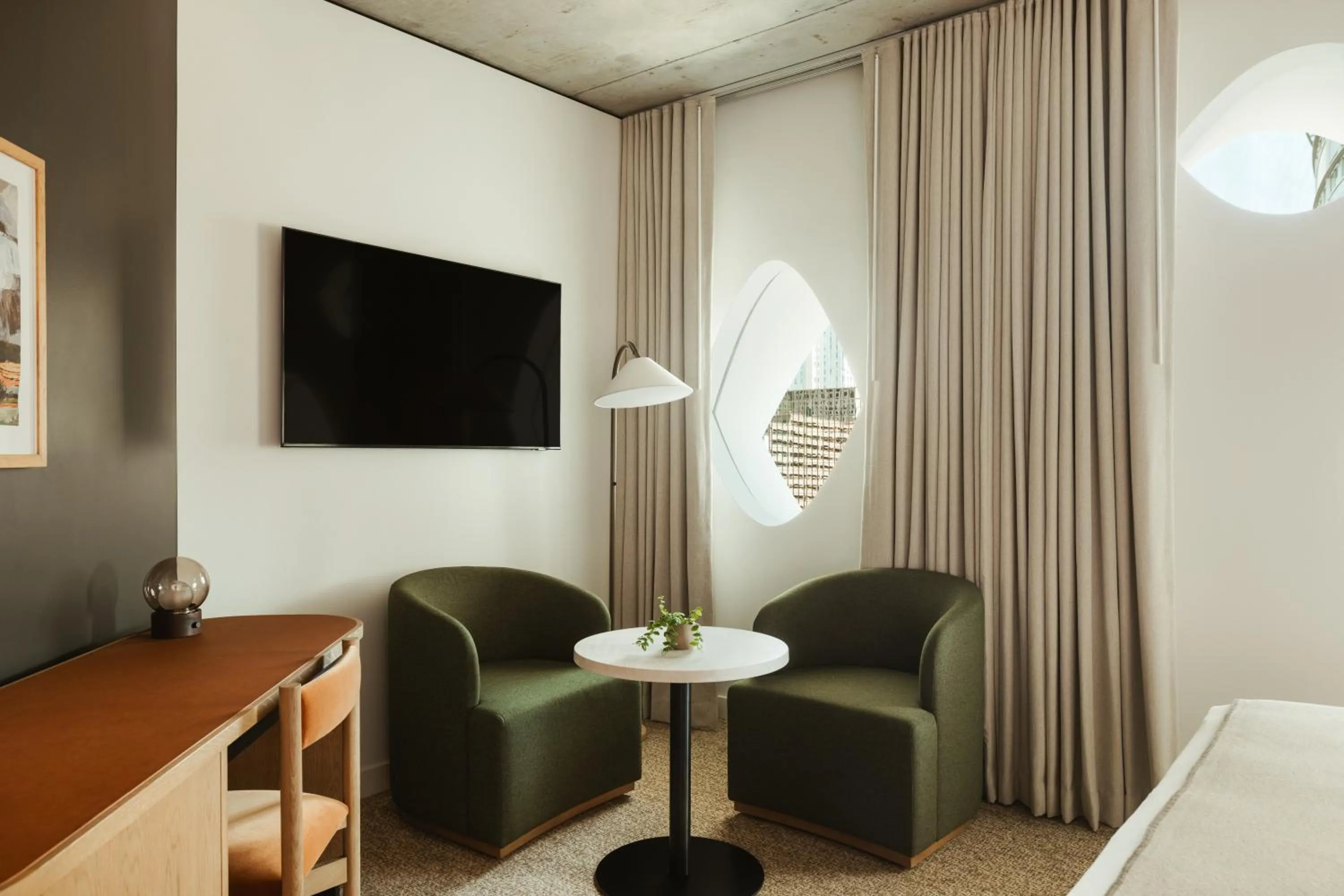 Seating area, Bed in Populus