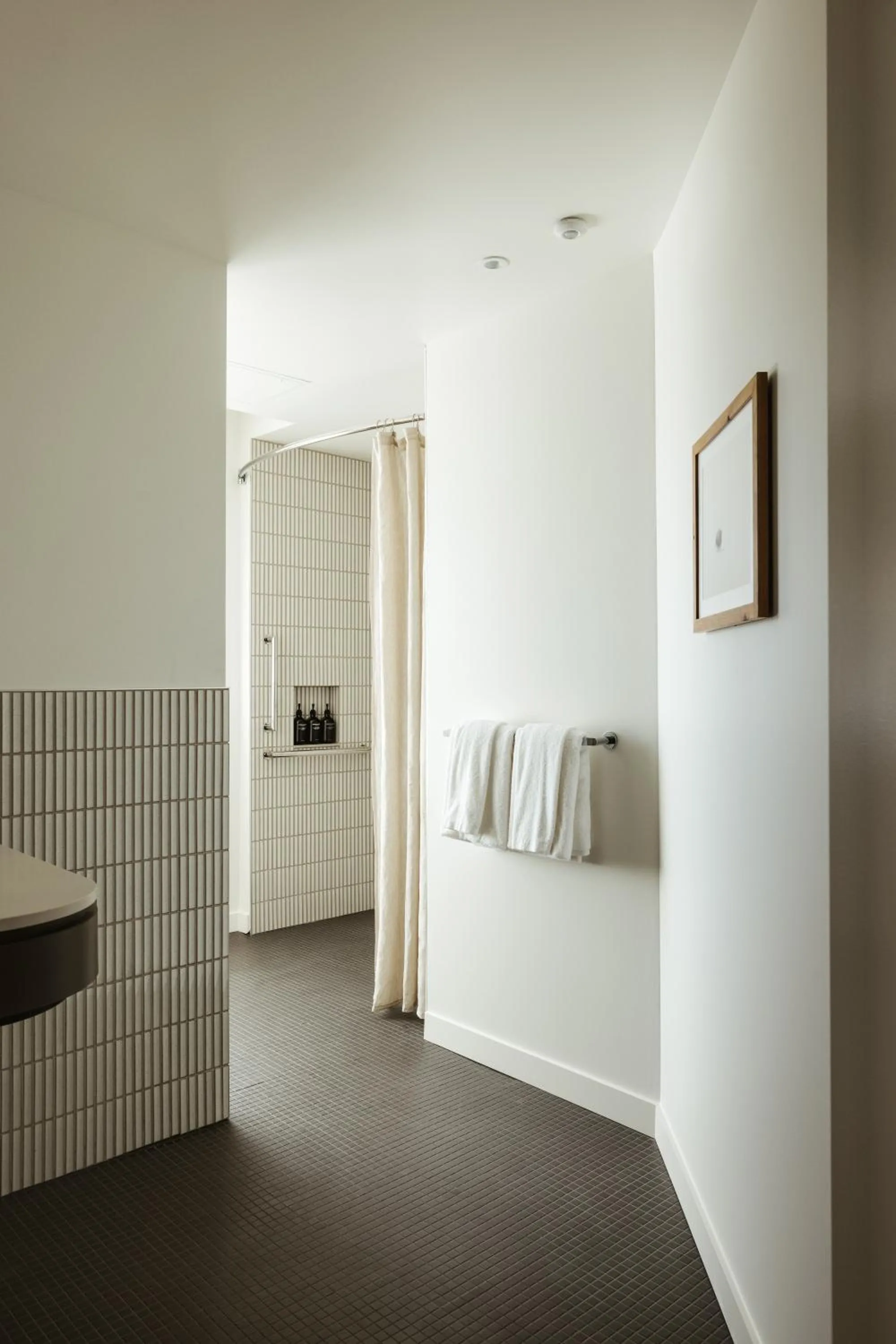 Bathroom, Bed in Populus