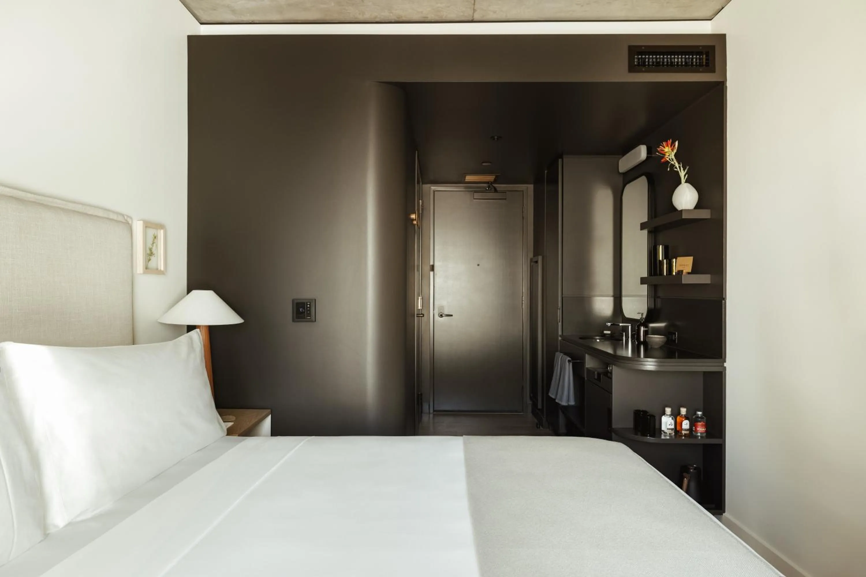 Bedroom, Bed in Populus