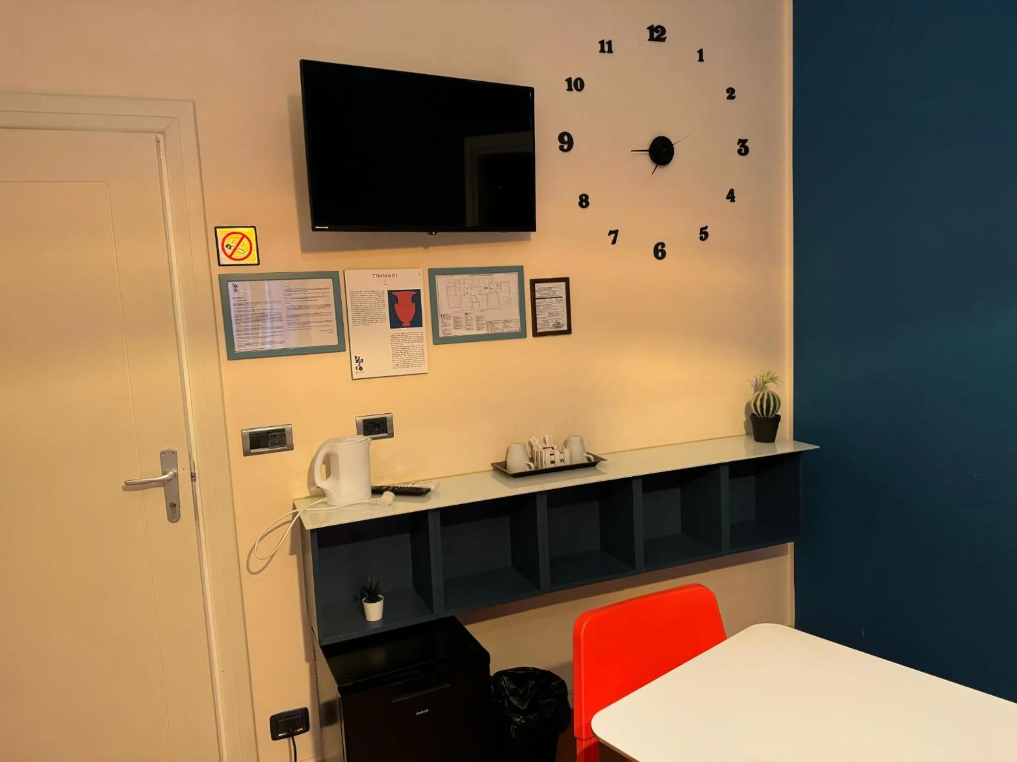 TV and multimedia in Bracco Rooms & Suites - Boutique Hotel nel Centro Storico di Matera