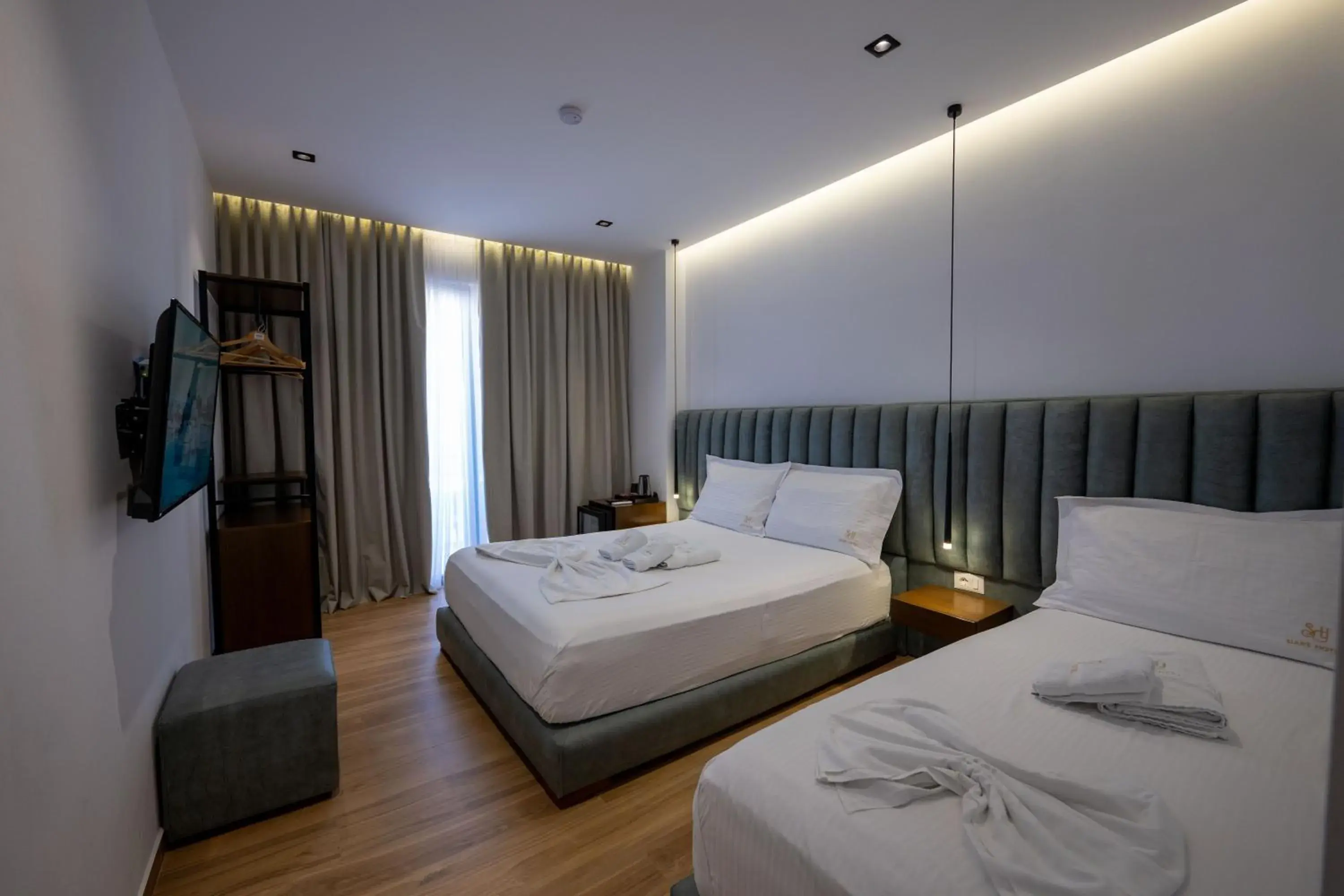 Triple Room with View in Hotel Siars Triple Room with View in Hotel Siars