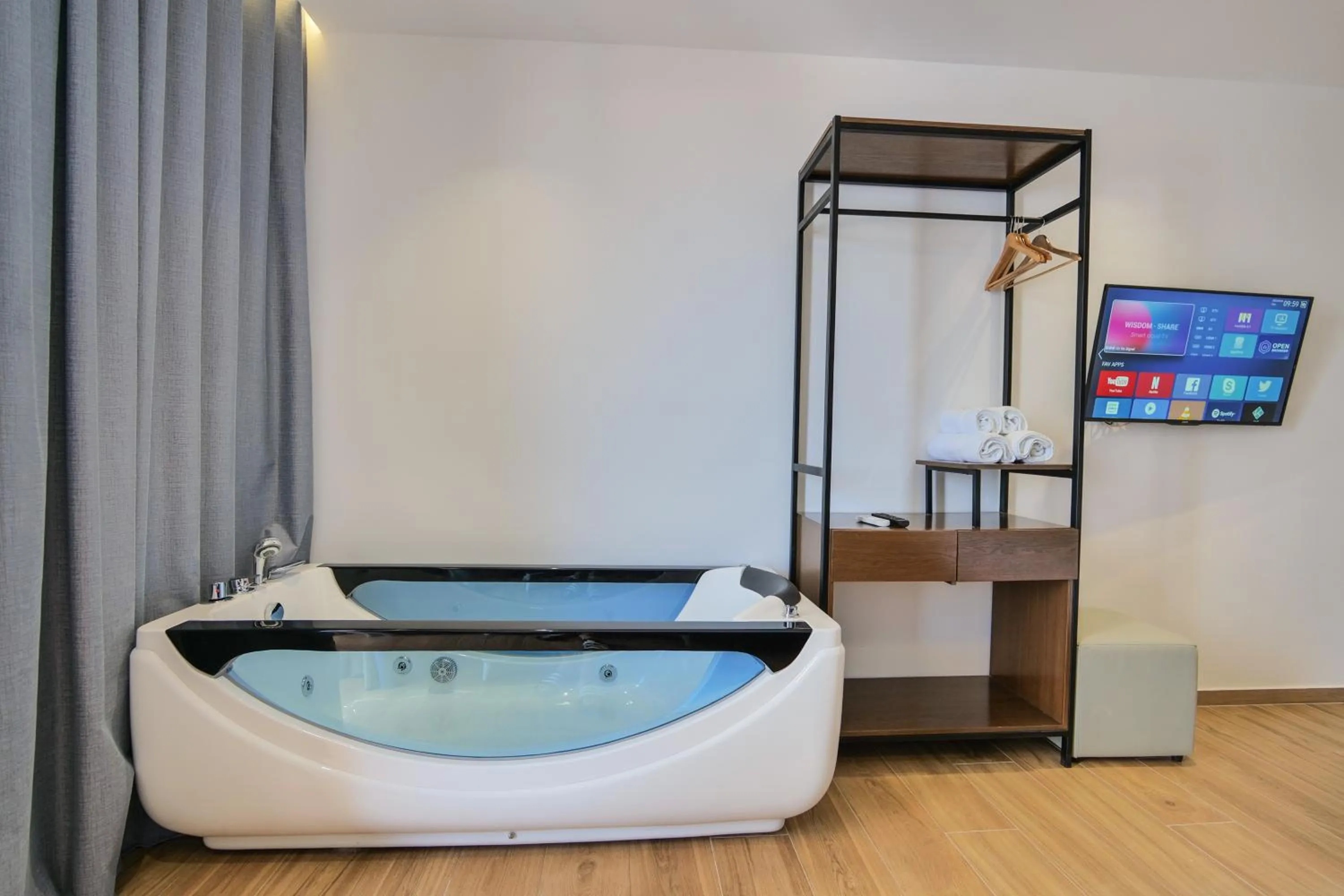 Hot Tub in Hotel Siars