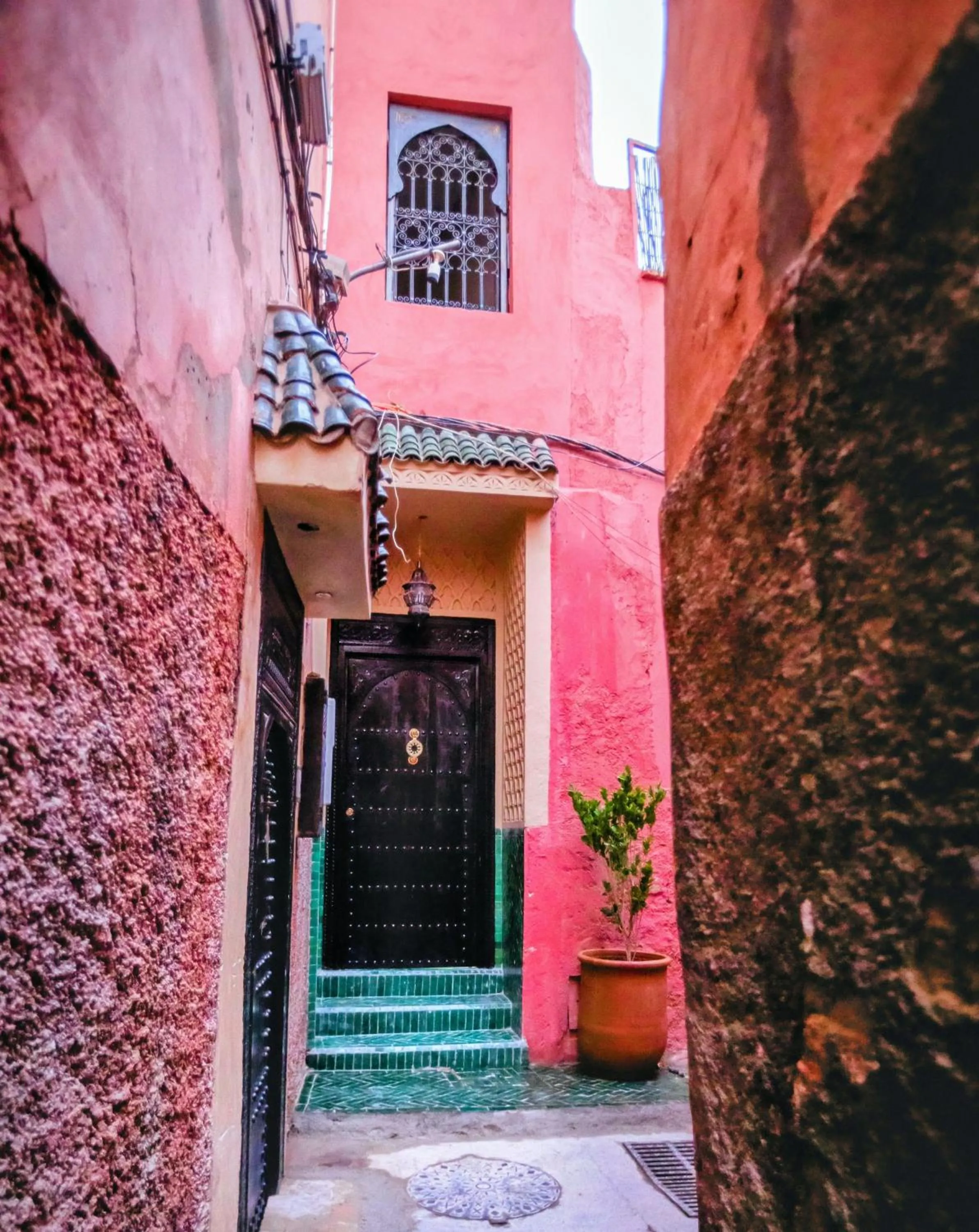 Property building in Riad Zazz