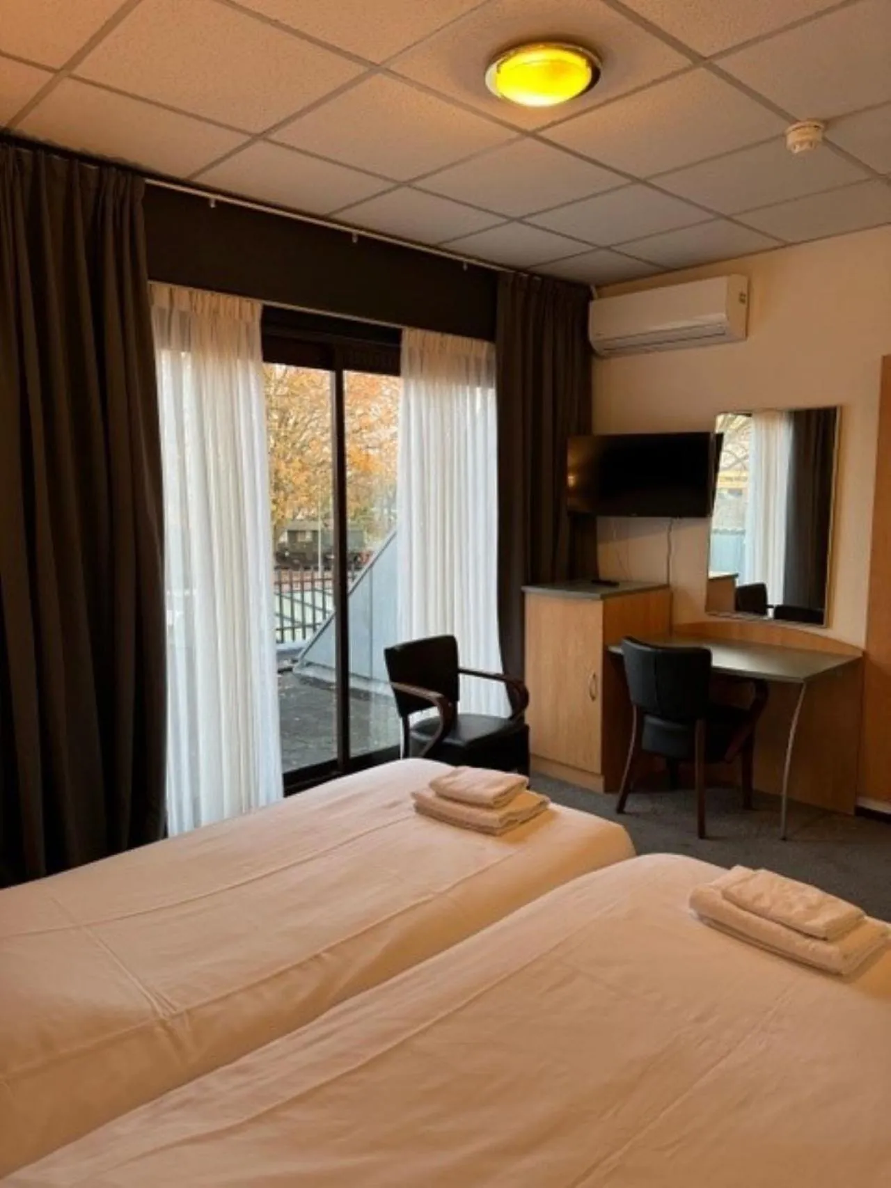 Bed in Hotel Schimmel