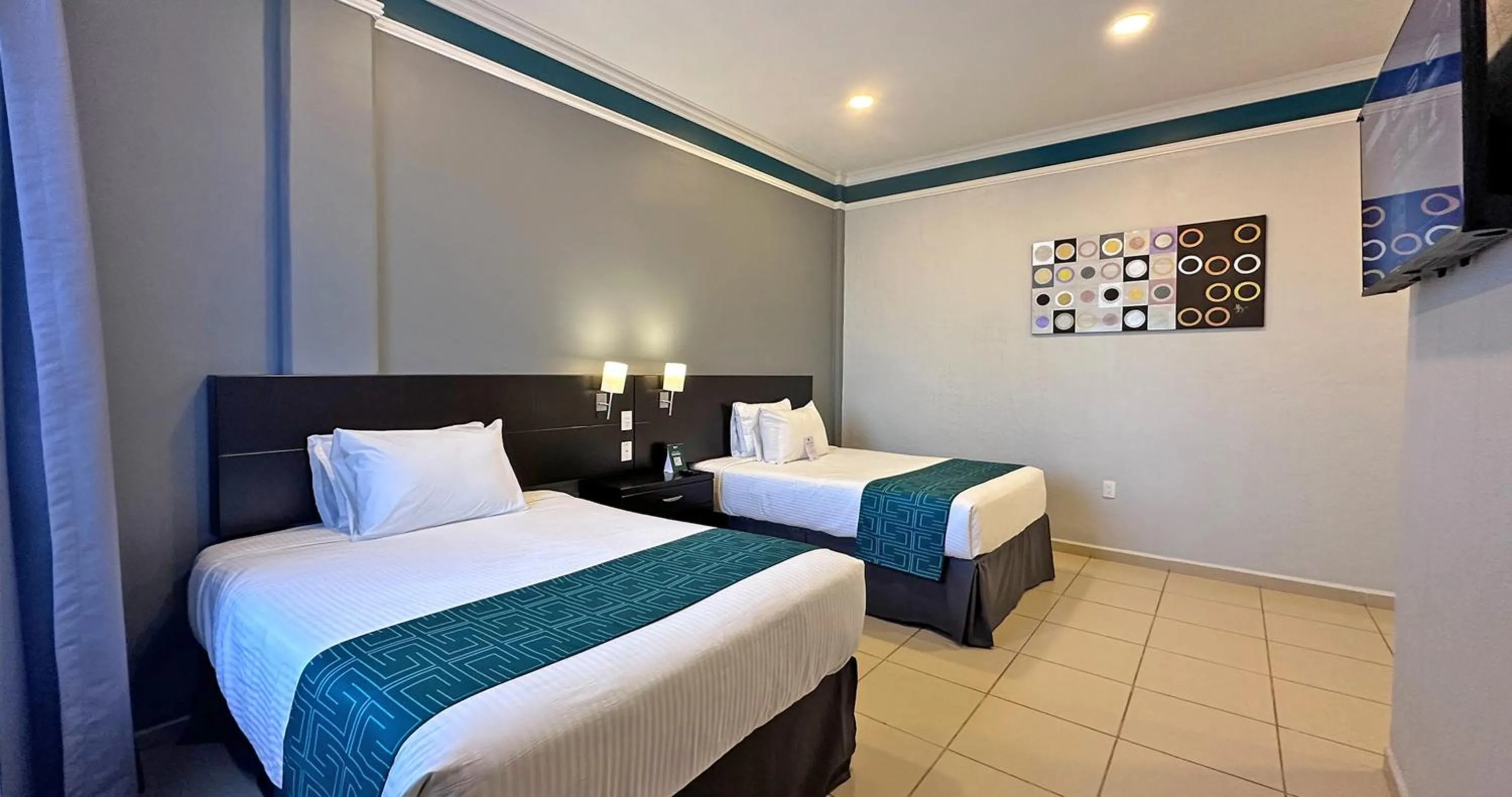 Bed in InHouse Hotel León