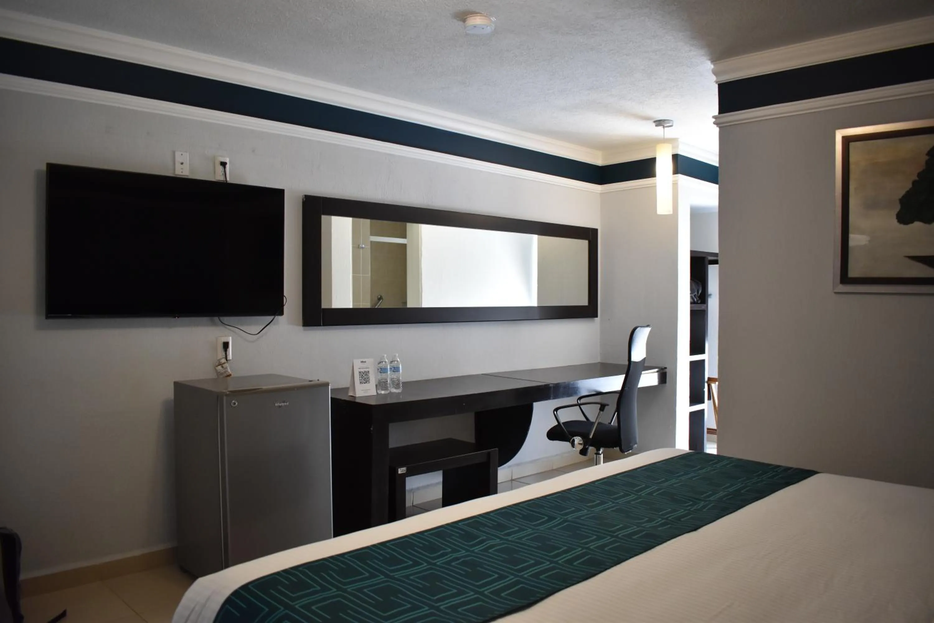 TV and multimedia, Bed in InHouse Hotel León