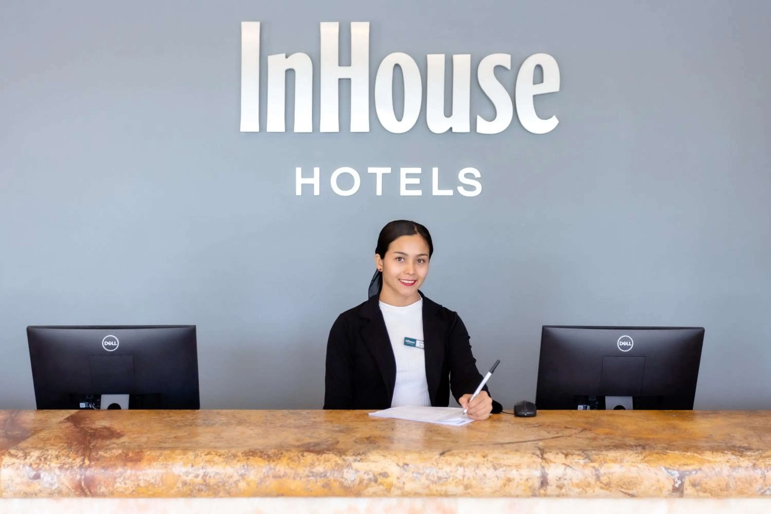 Lobby or reception in InHouse Hotel León