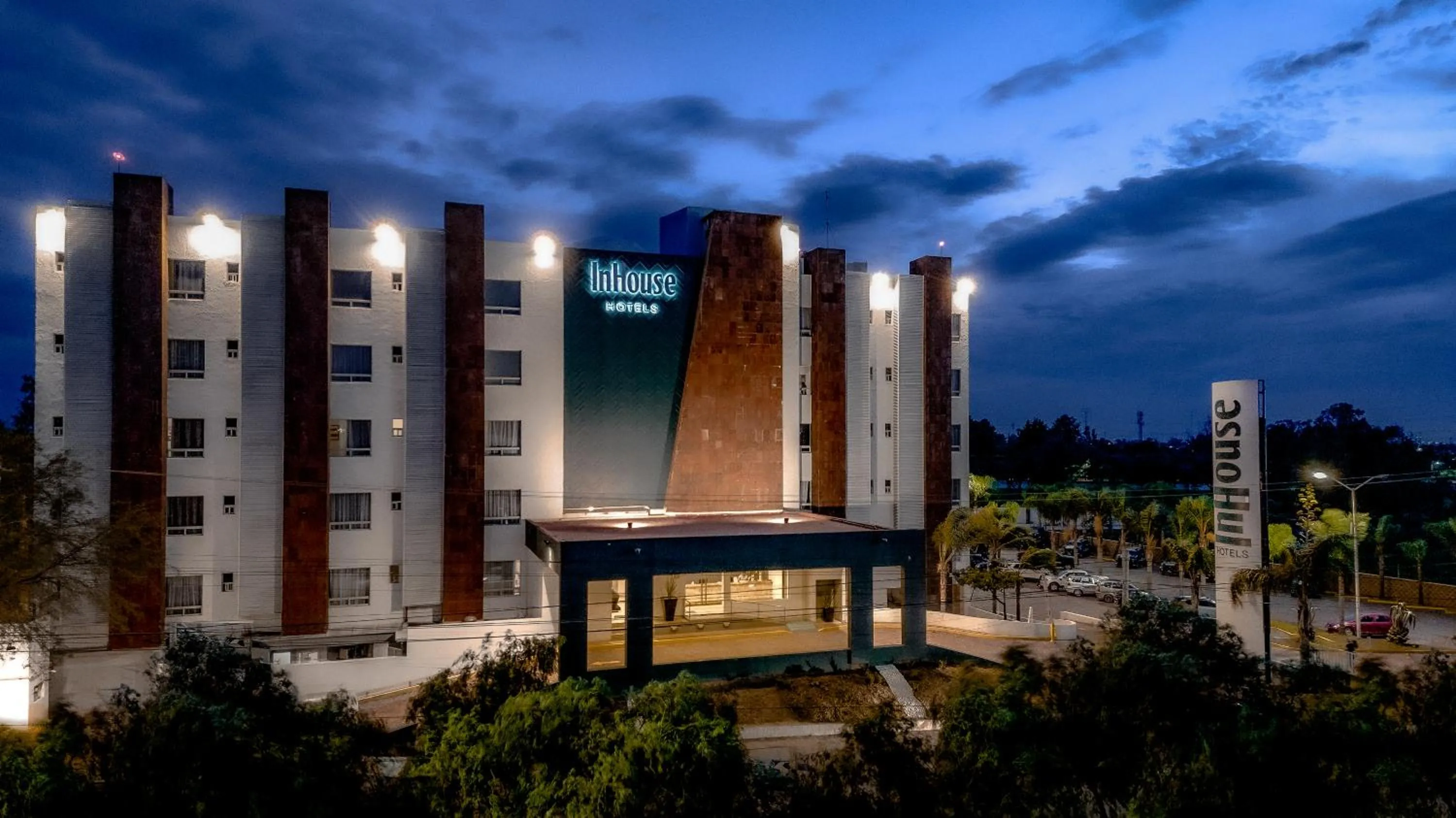 Facade/entrance in InHouse Hotel León
