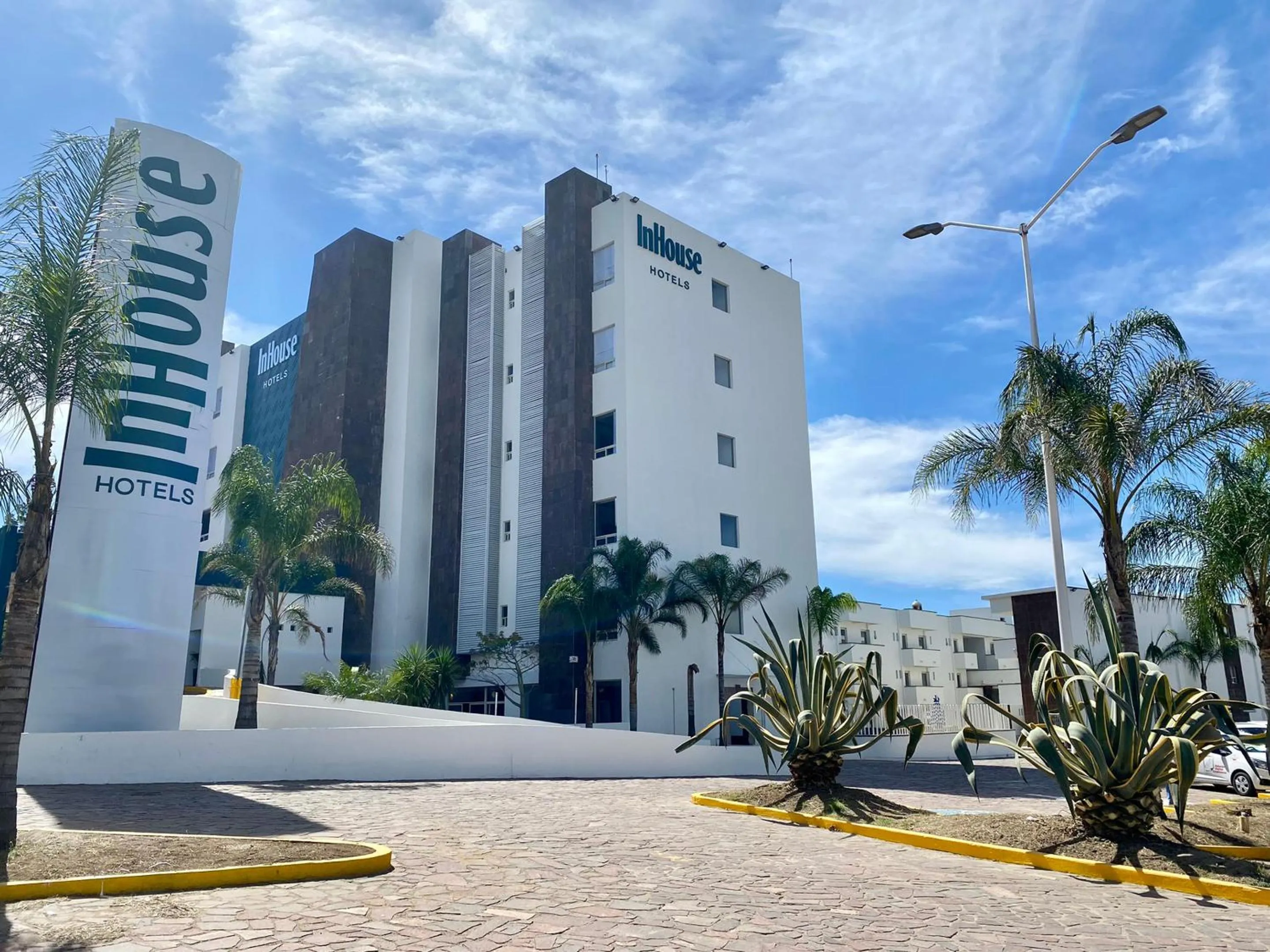 Facade/entrance in InHouse Hotel León