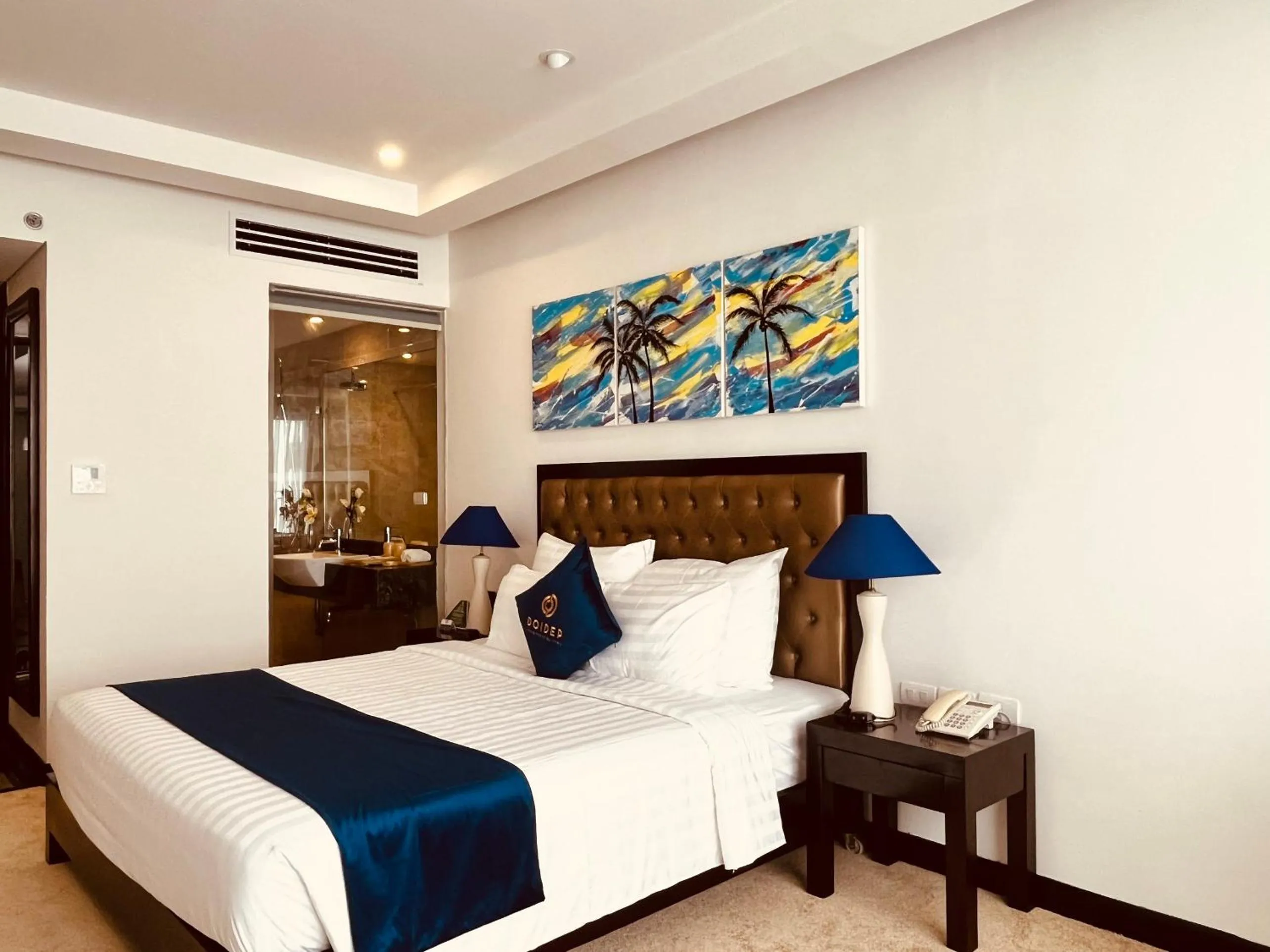 Bed in SANDALS ISLAND HOTEL