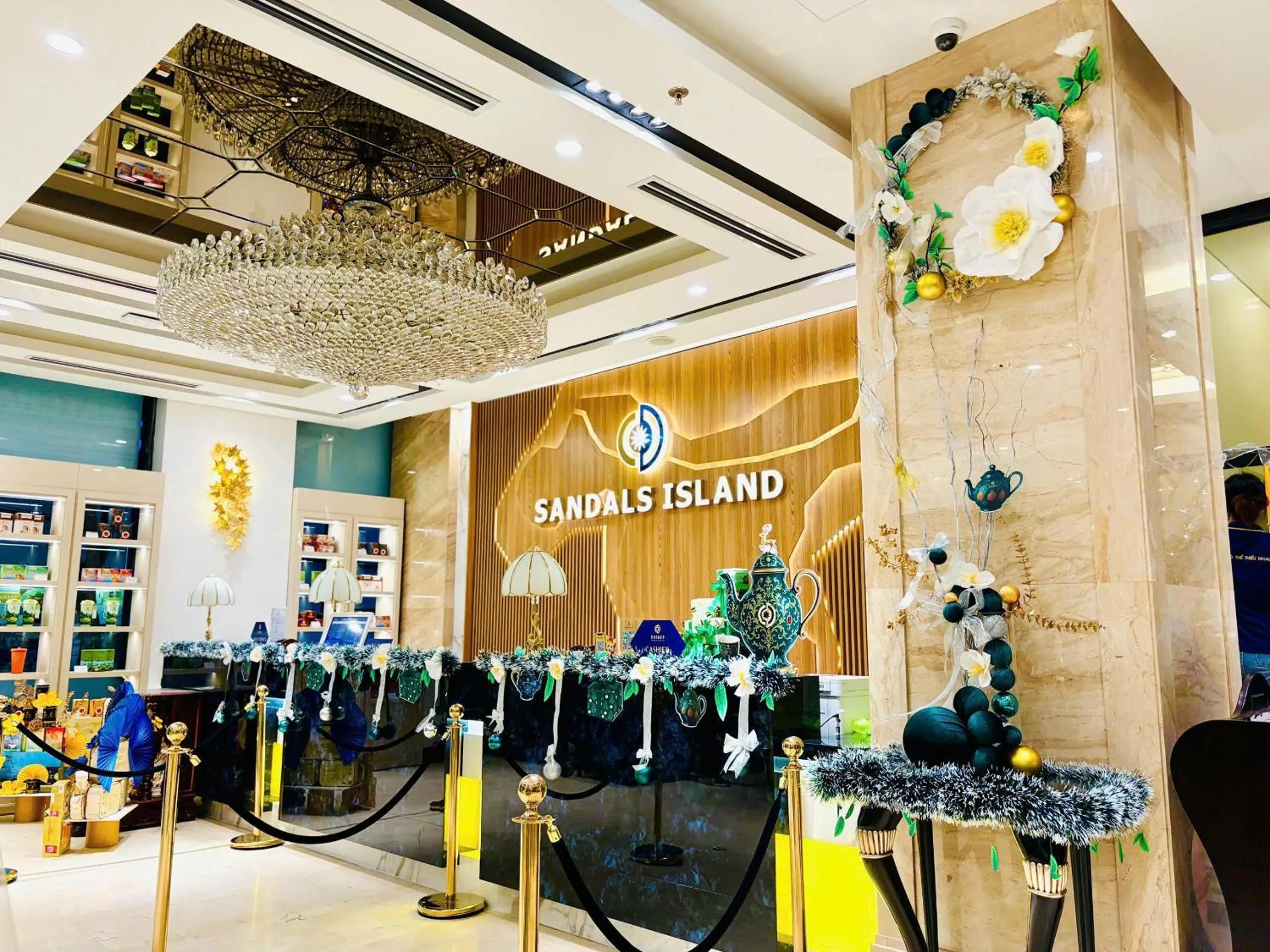 SANDALS ISLAND HOTEL