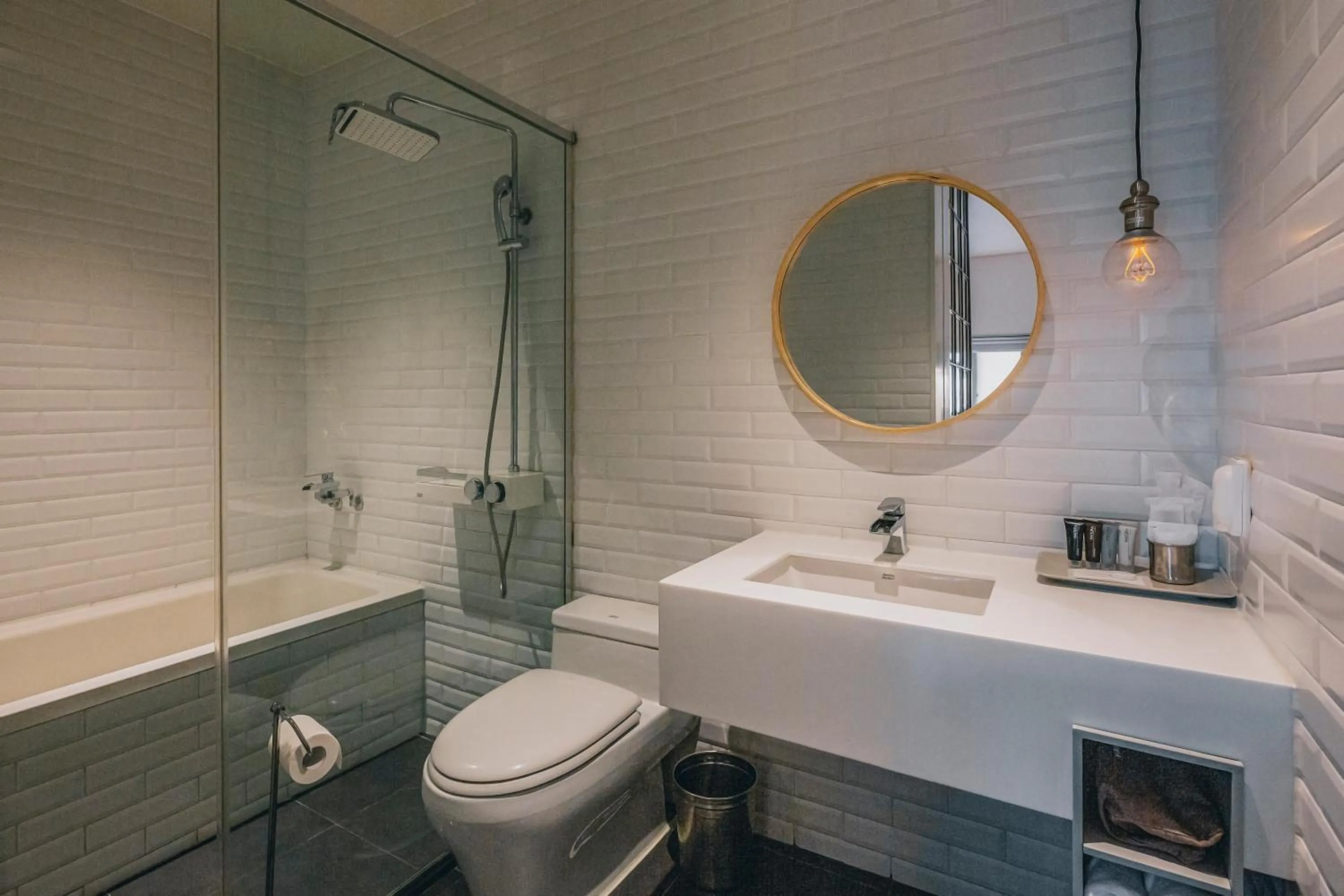 Bathroom in Gwangju Hotel the spot