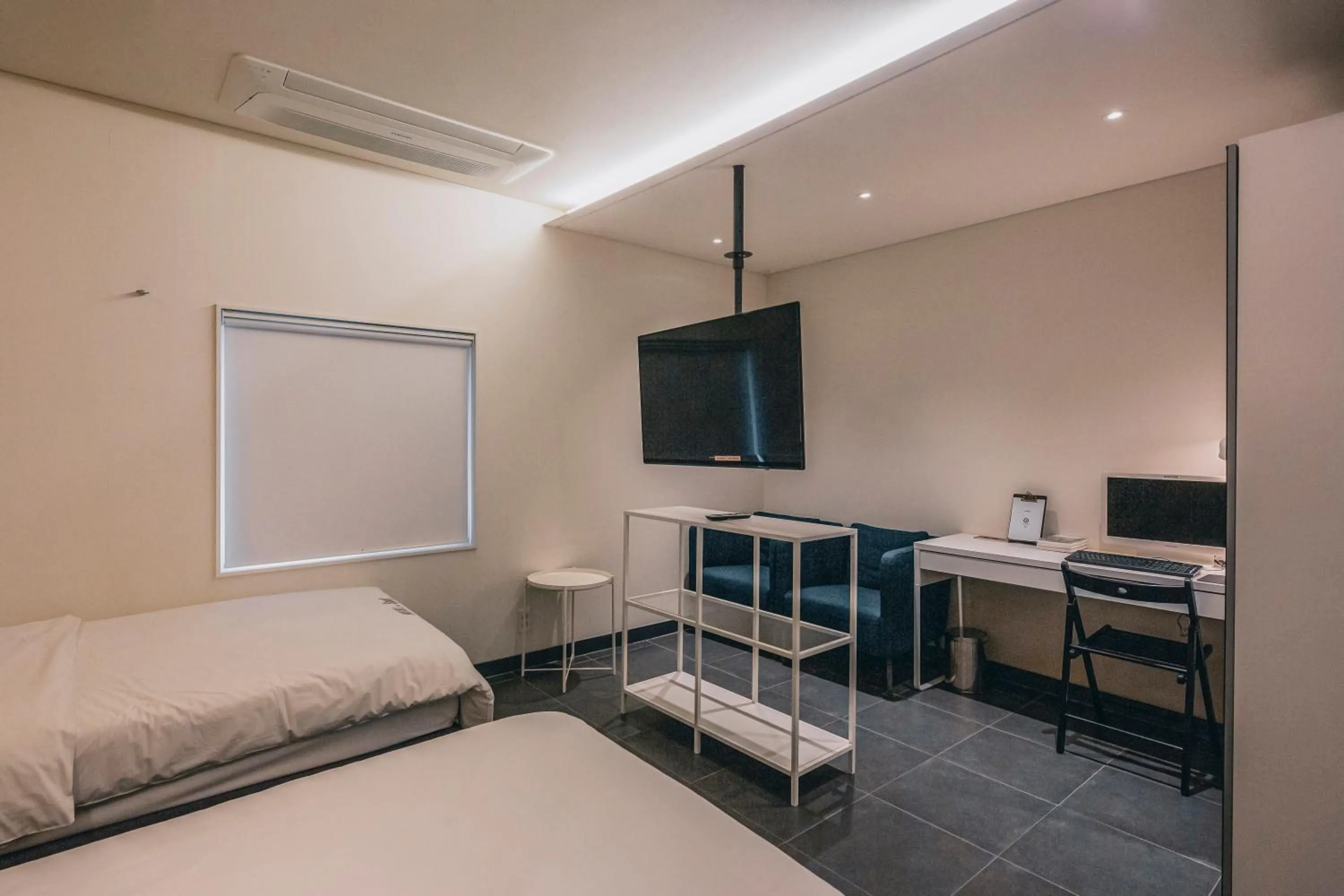 TV and multimedia, Bed in Gwangju Hotel the spot