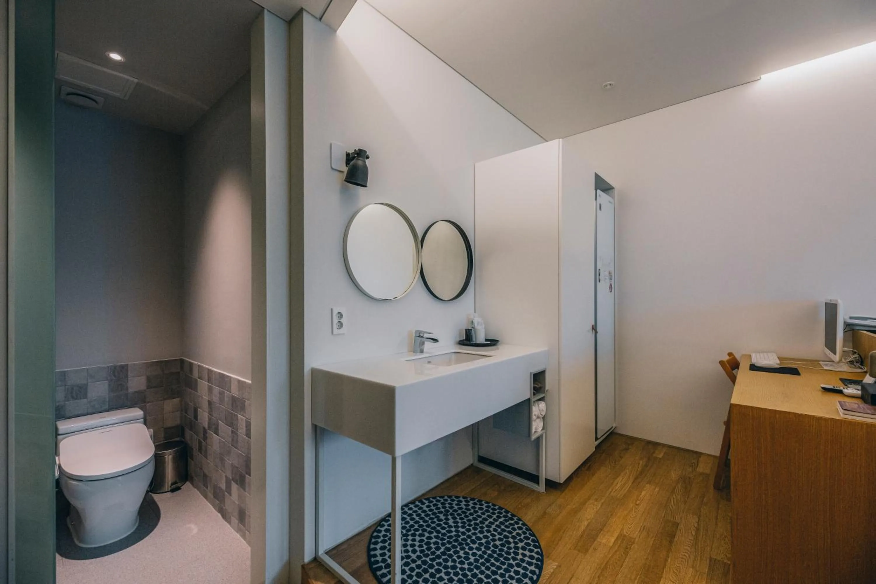 Toilet in Gwangju Hotel the spot