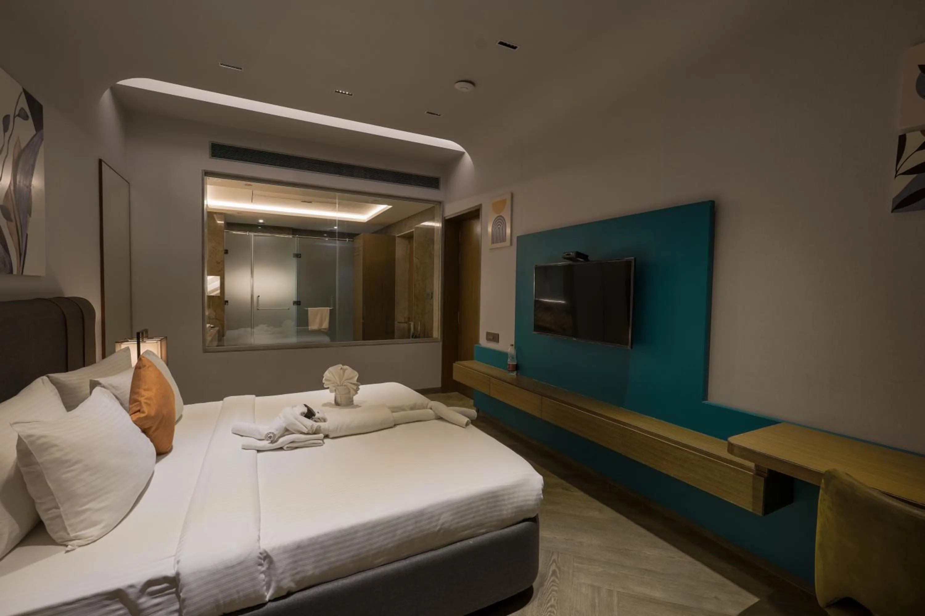 Bed in Palm Springs Resort