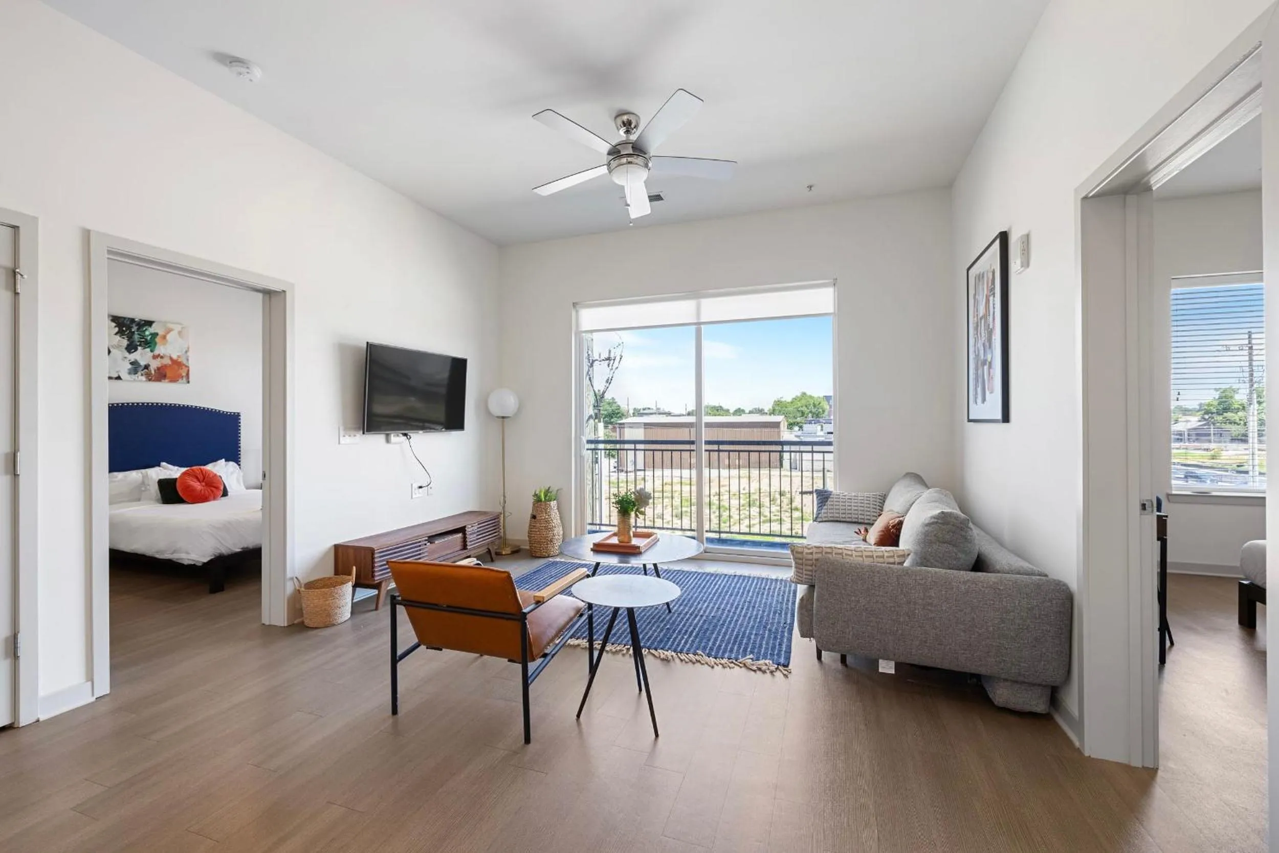 Modern Nulu 2BR CozySuites 06