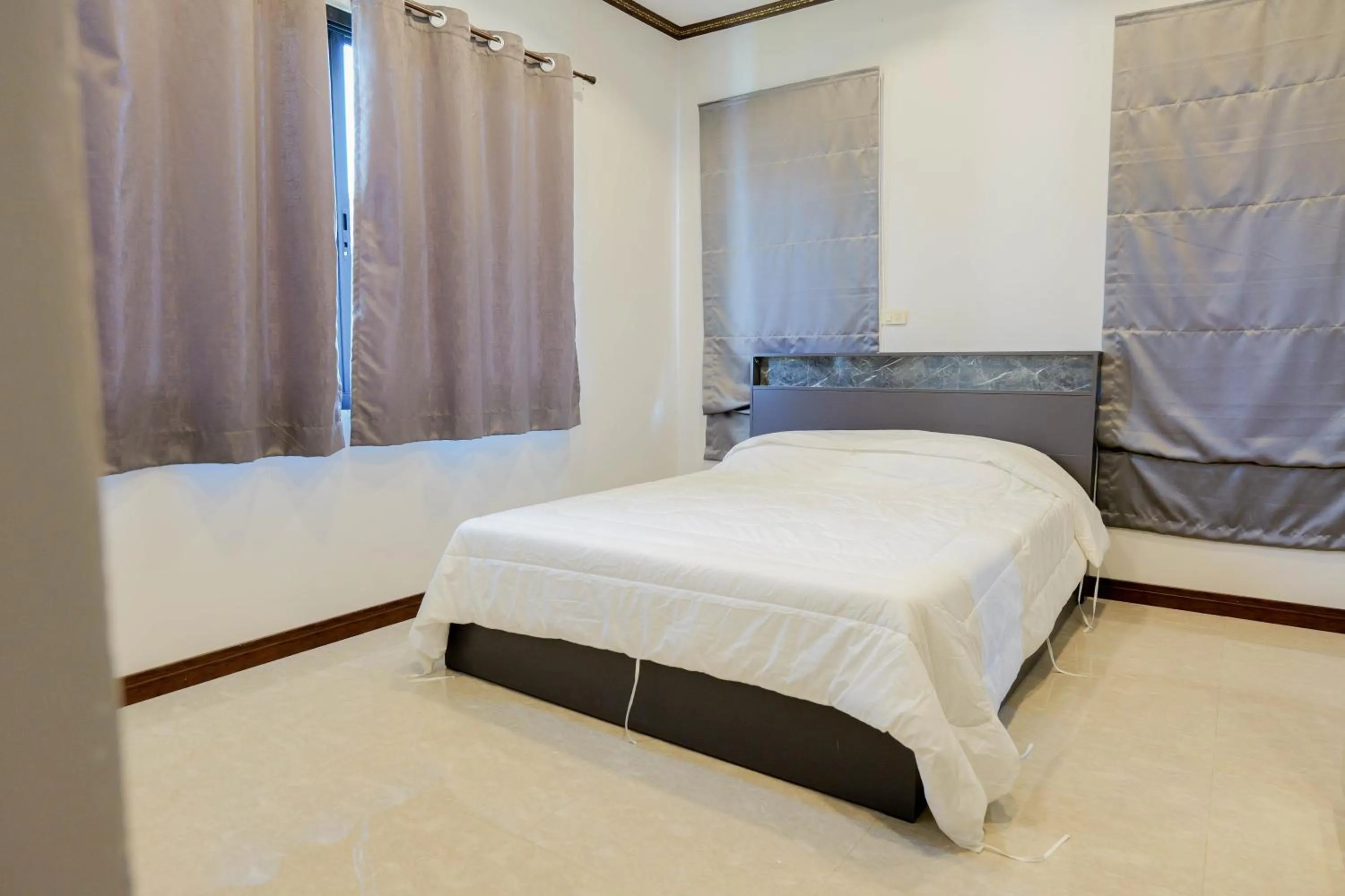 Bedroom, Bed in LV Villa Cha-am