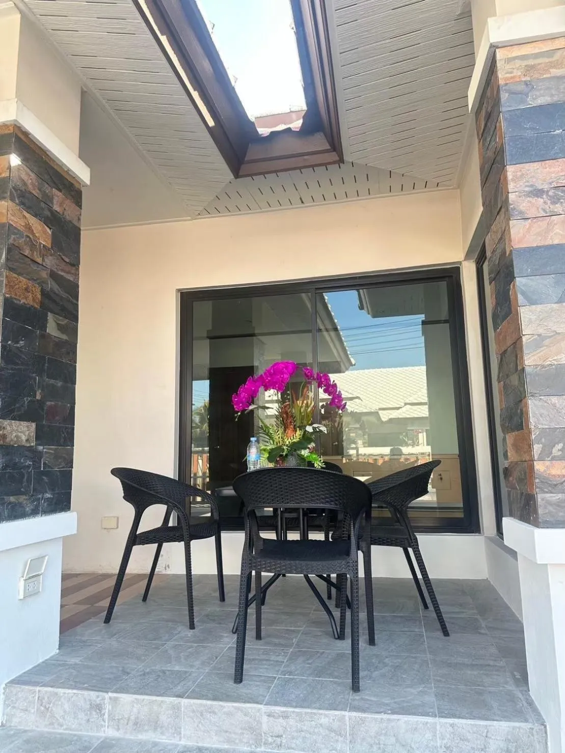 Dining area in LV Villa Cha-am