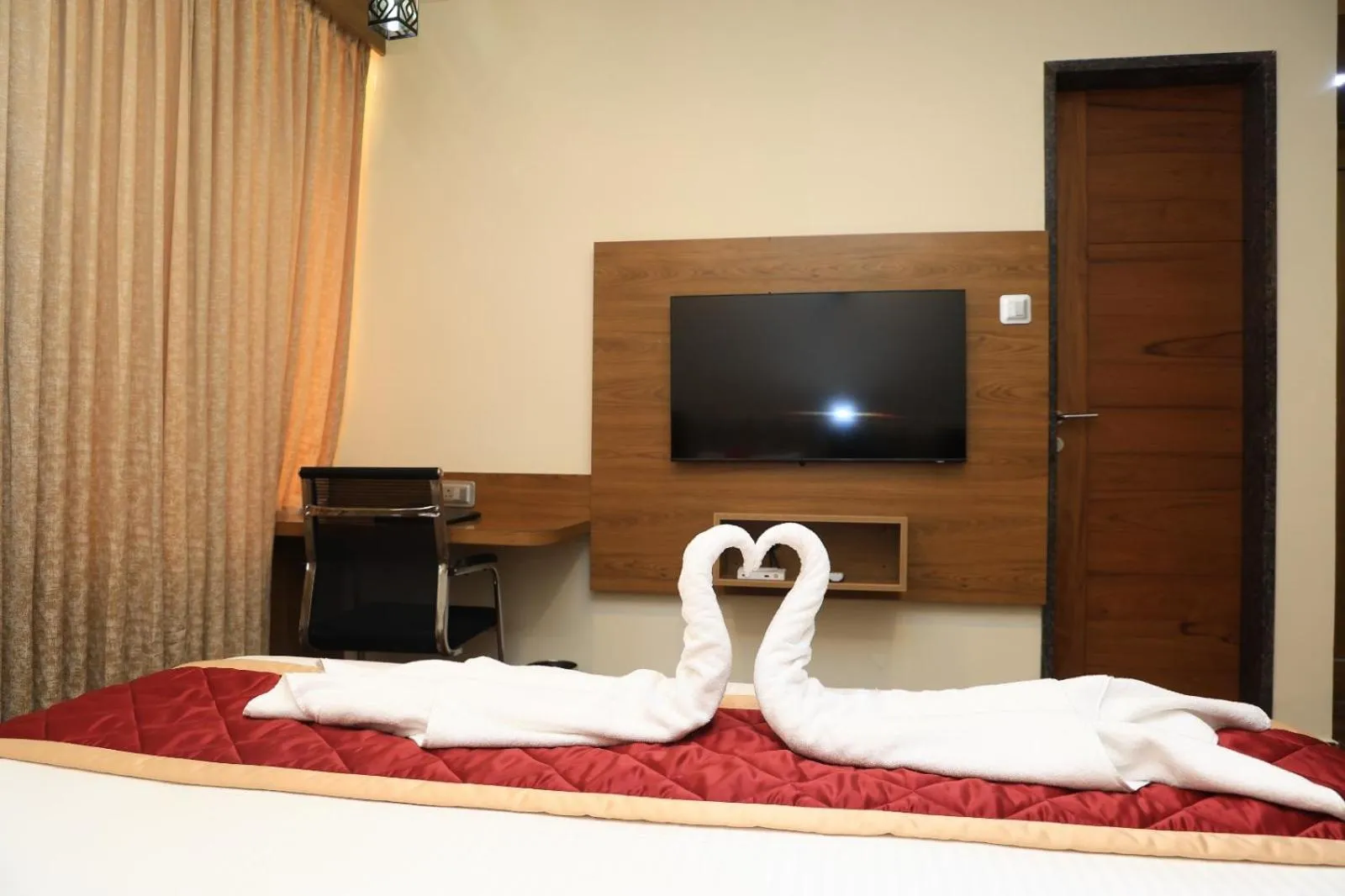 Bed in Hotel Anand Grand