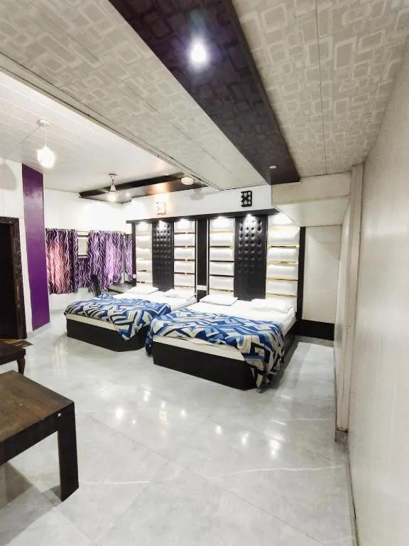 Bedroom in Hotel O Revoli