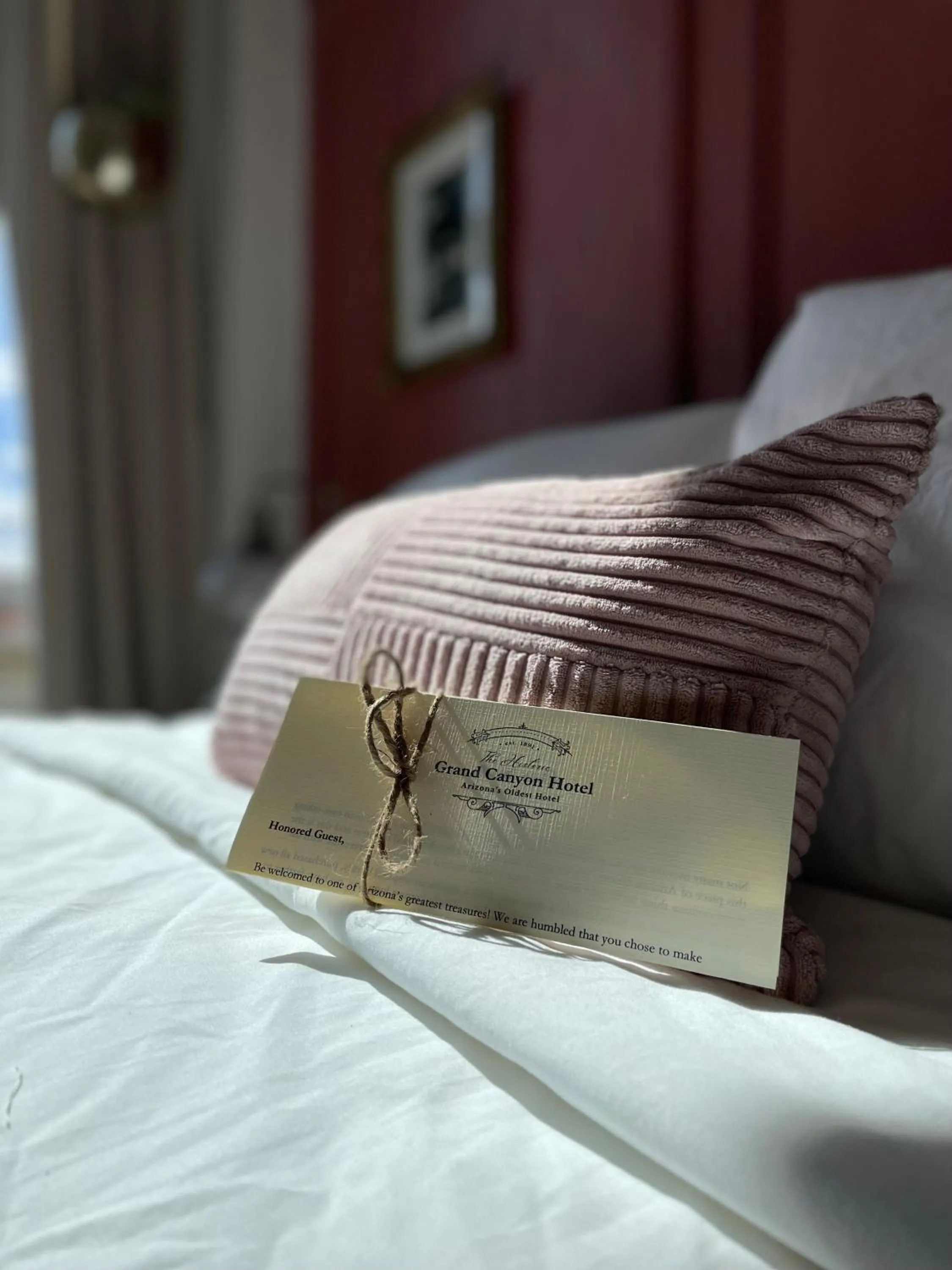 Bed in The Historic Grand Canyon Hotel