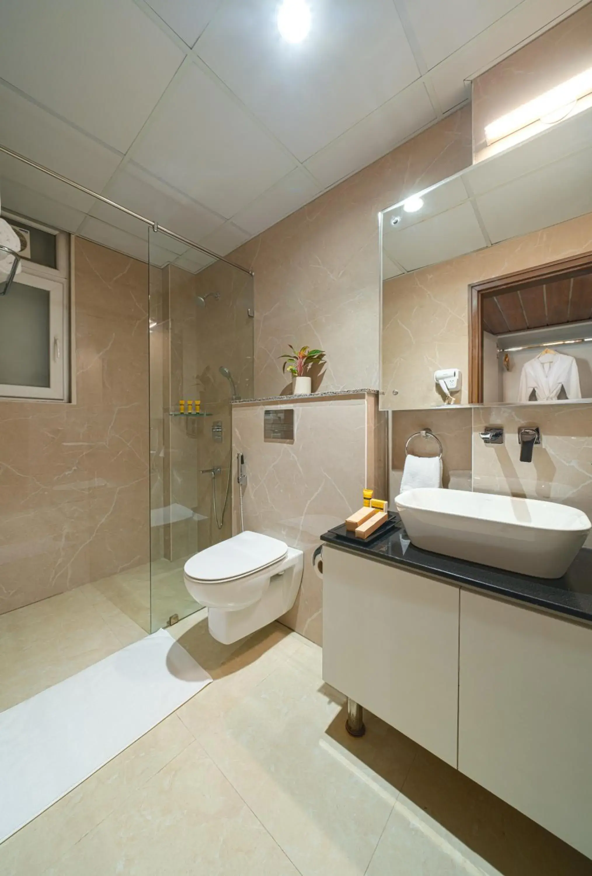 Deluxe Double Room with Balcony in Foxtrail, Sector 42 - AM Hotel Kollection Deluxe Double Room with Balcony in Foxtrail, Sector 42 - AM Hotel Kollection