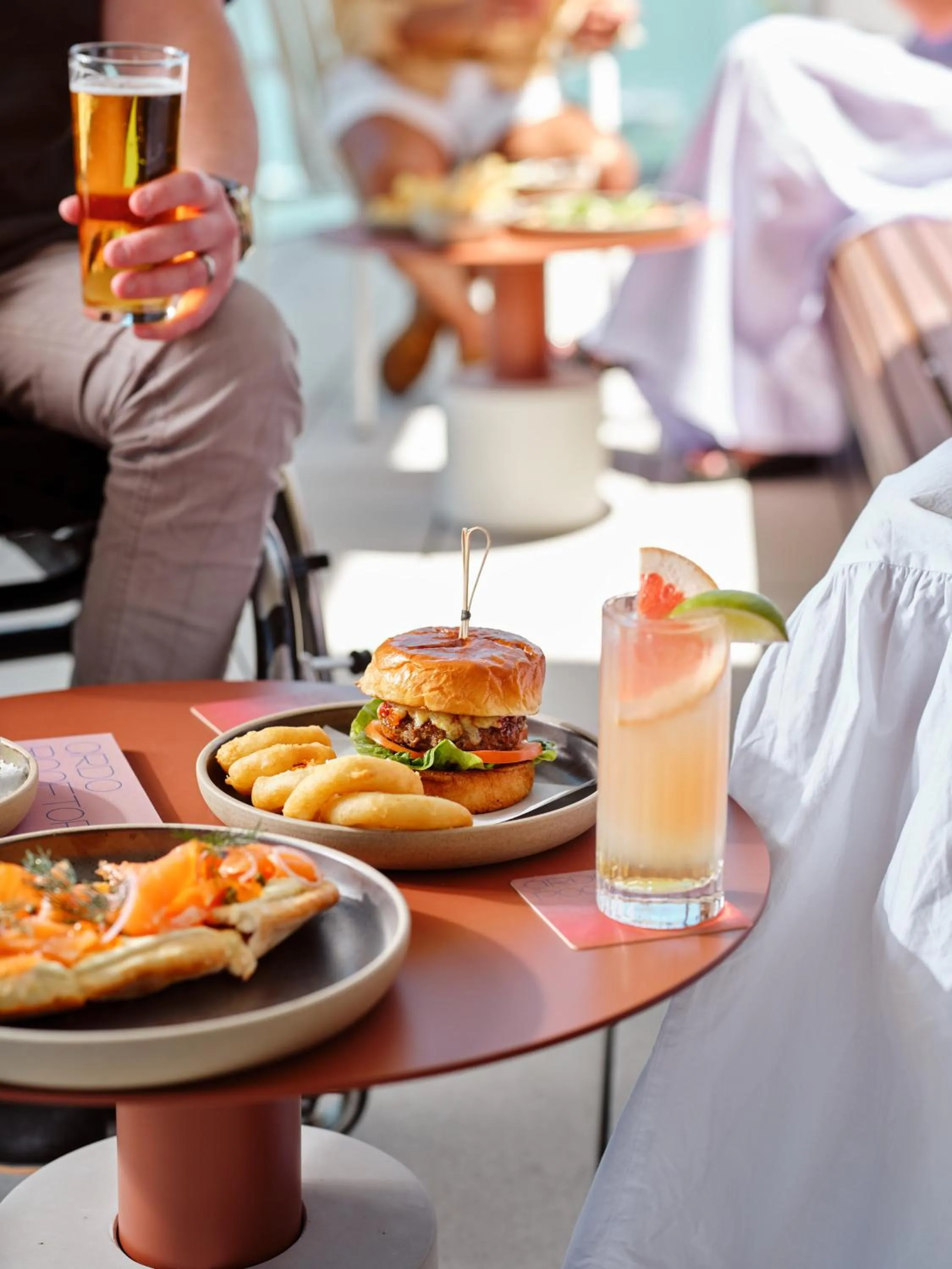 Restaurant/places to eat in Ardo