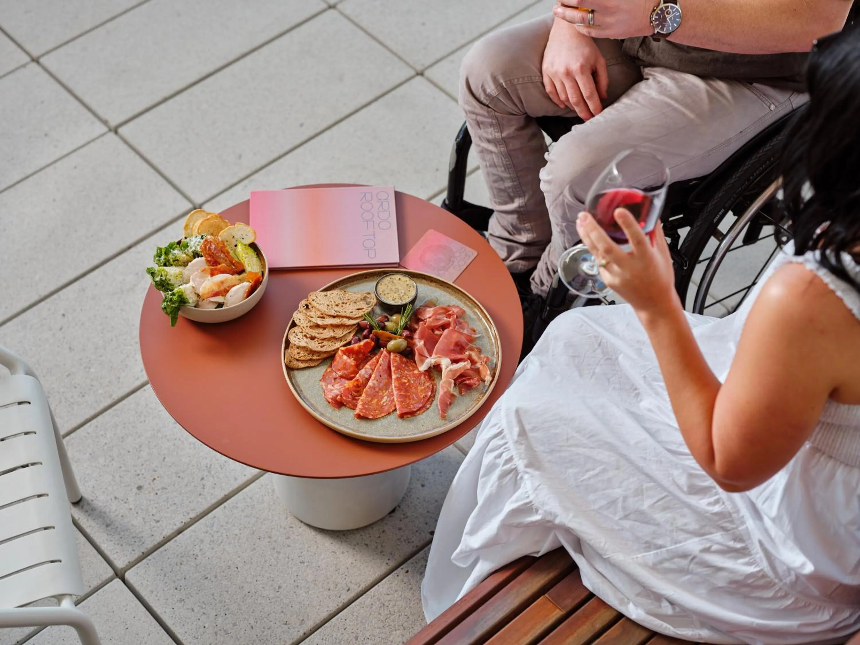 Restaurant/places to eat in Ardo