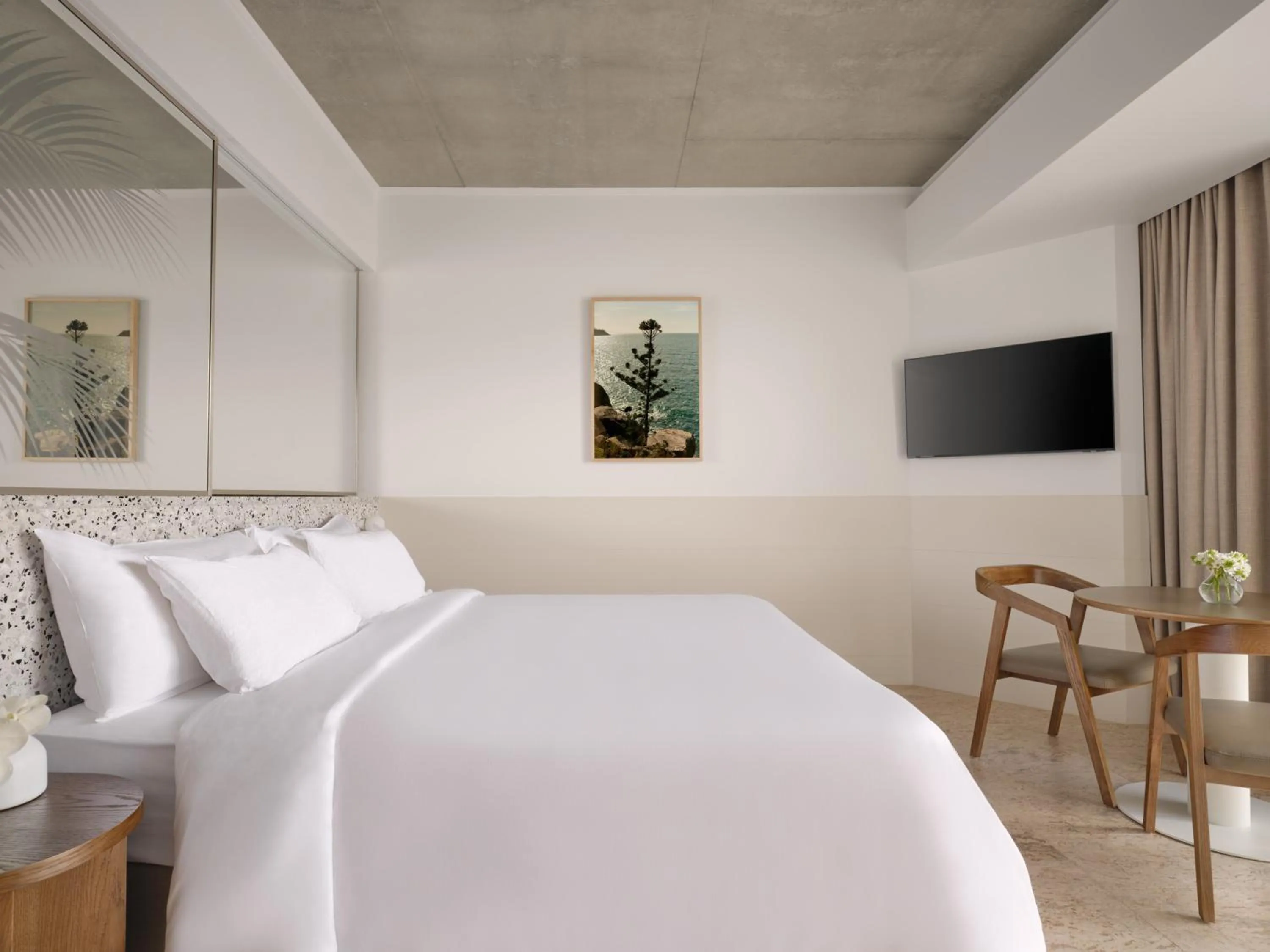 Bedroom, Bed in Ardo