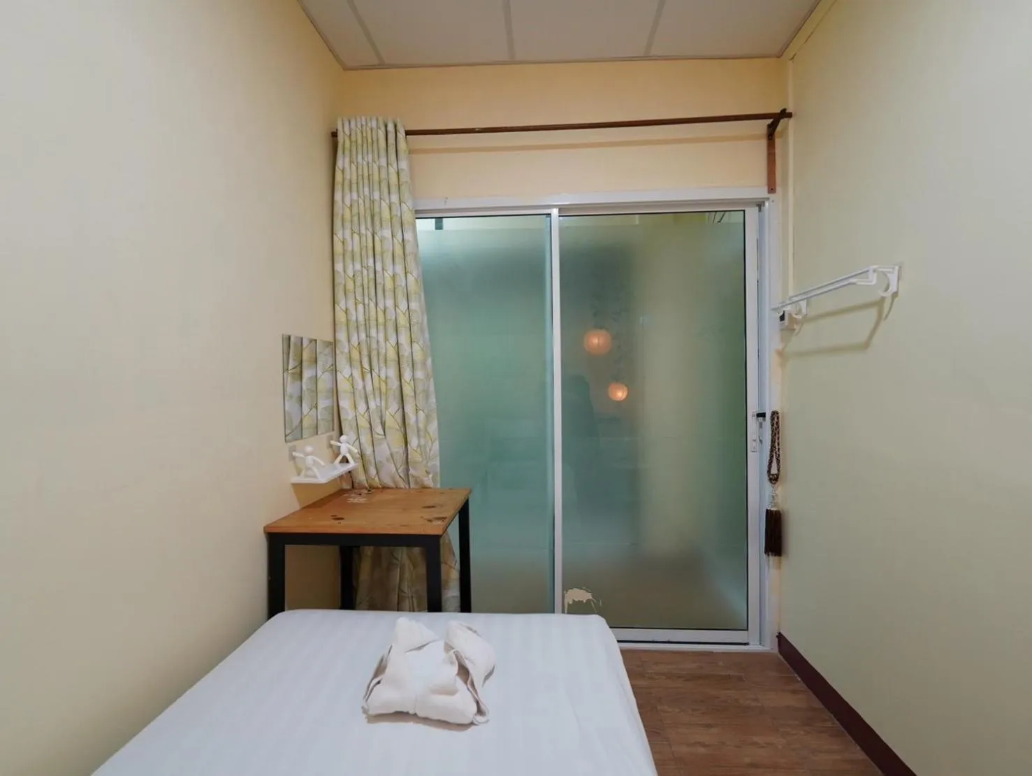 Bedroom, Bed in EZ Sleep @ Ratchada 19