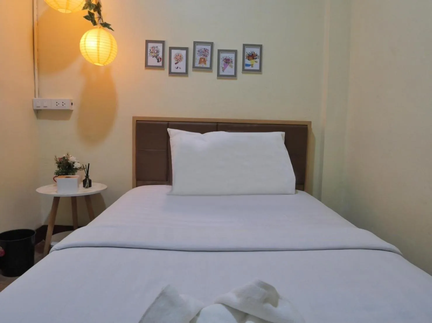 Bed in EZ Sleep @ Ratchada 19