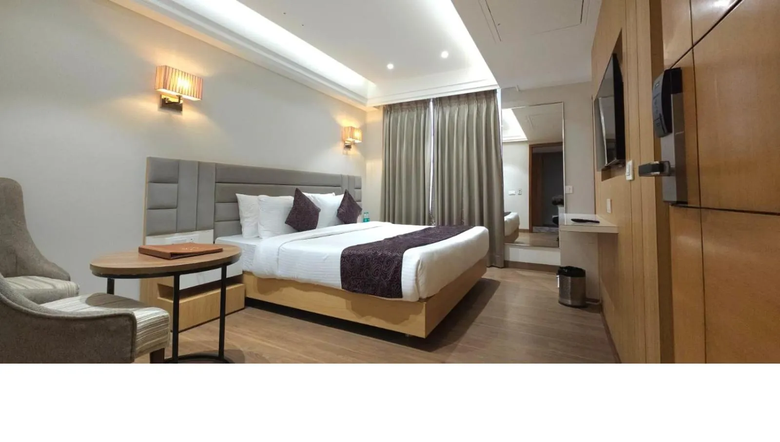 Deluxe Room in Hotel Alwar Royals