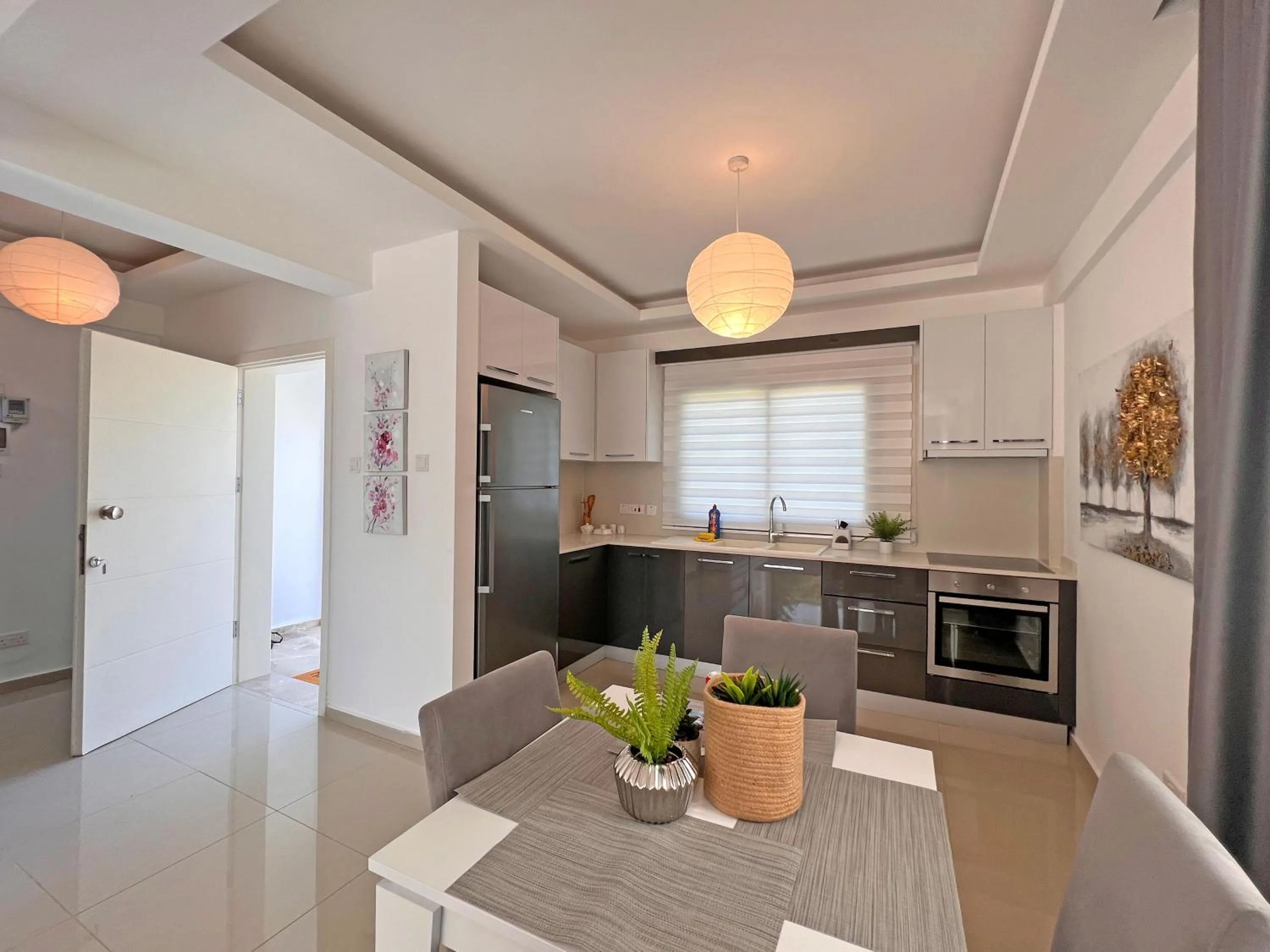 Kitchen or kitchenette in Skyline Paradise Villas